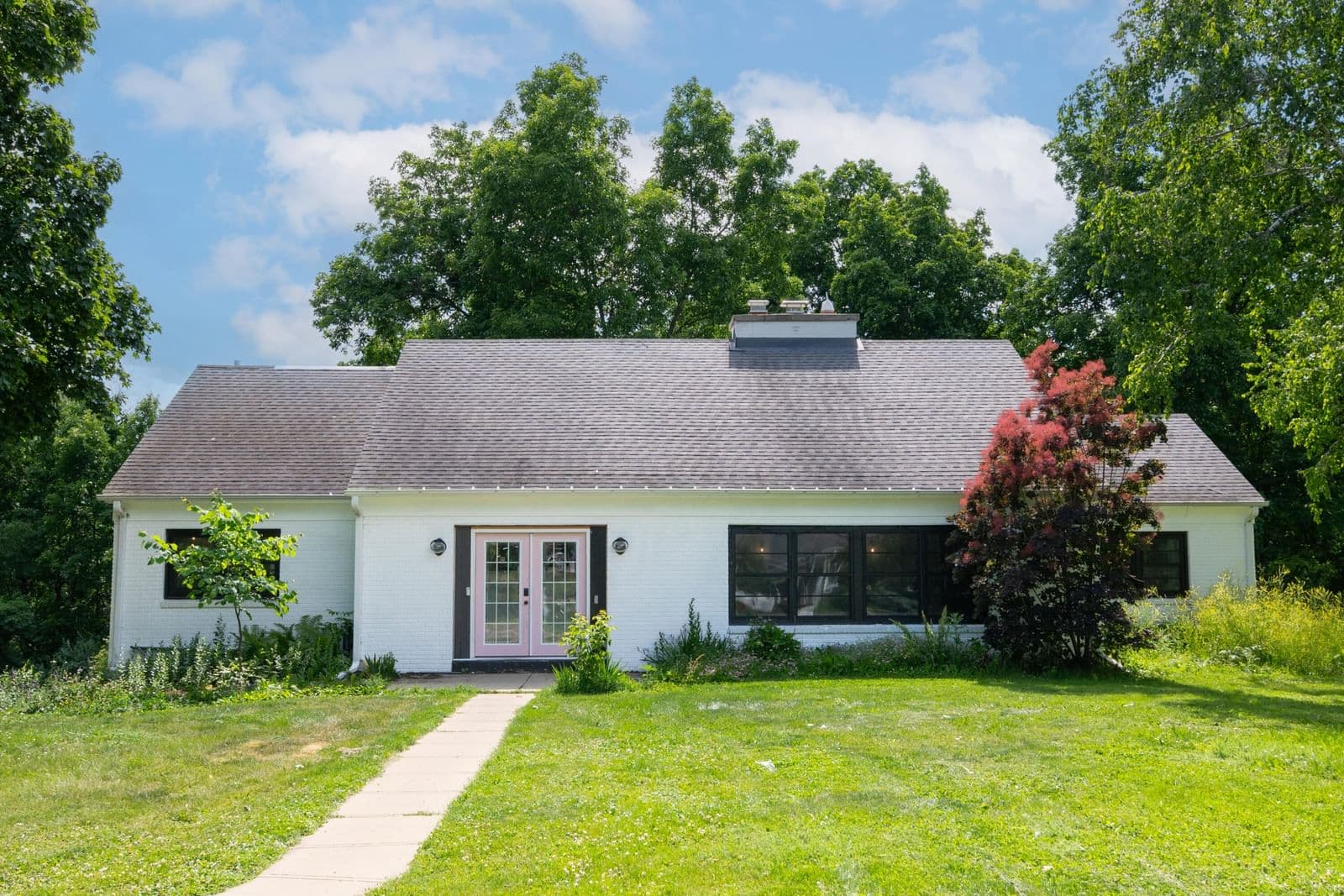 1345 Hickory Hill
