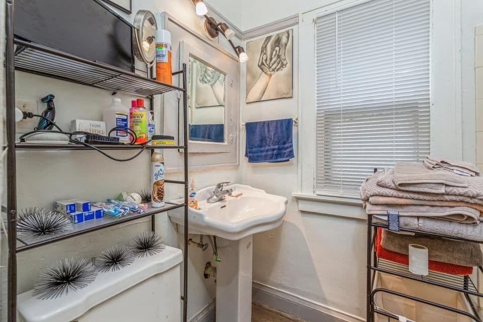 Photo 5 of 2832 12th