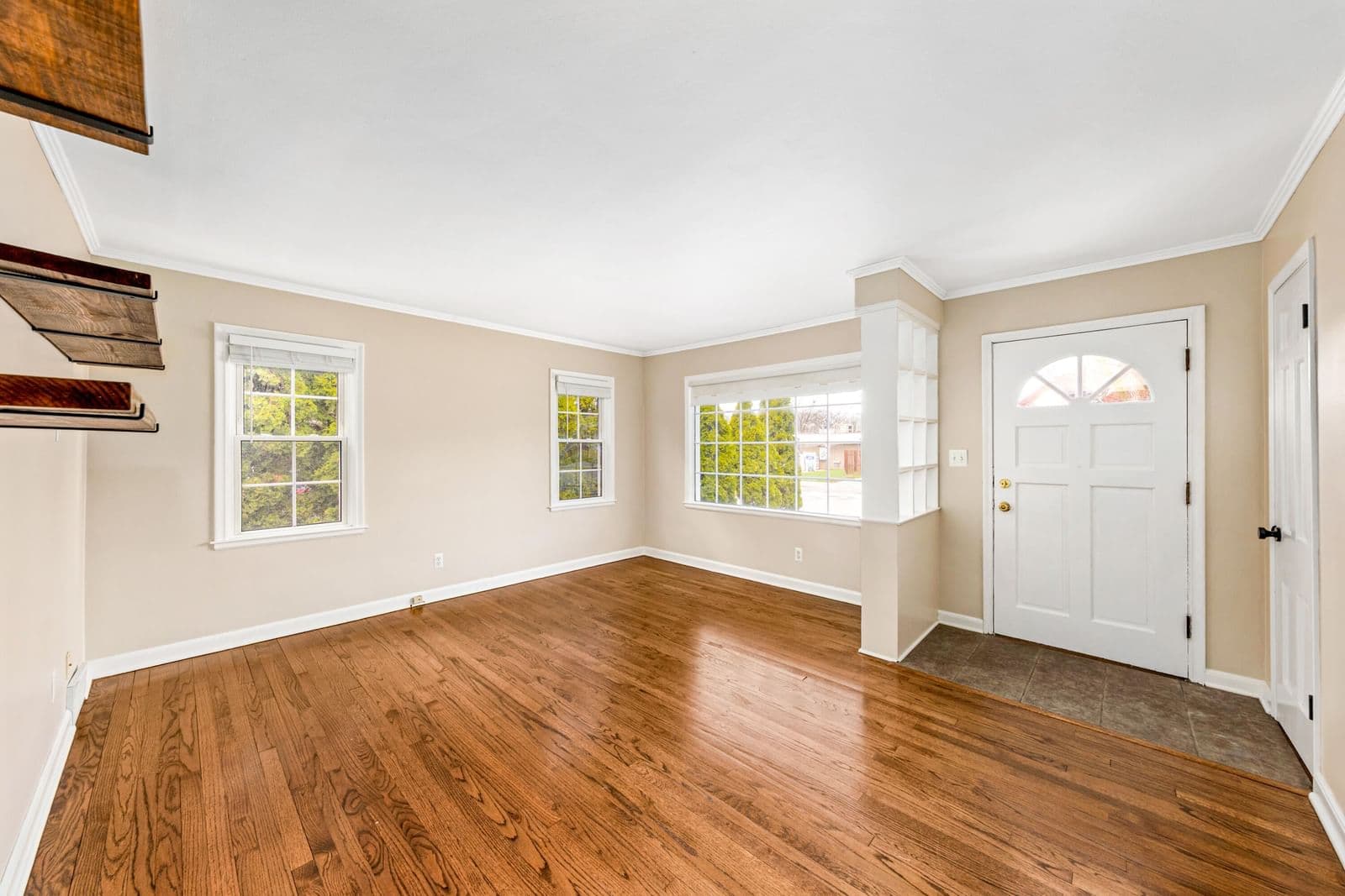 Photo 5 of 2320 68th