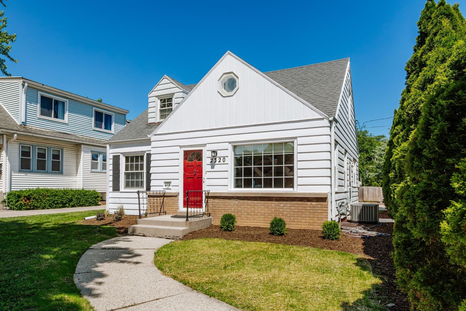 2320 68th, Wauwatosa, WI