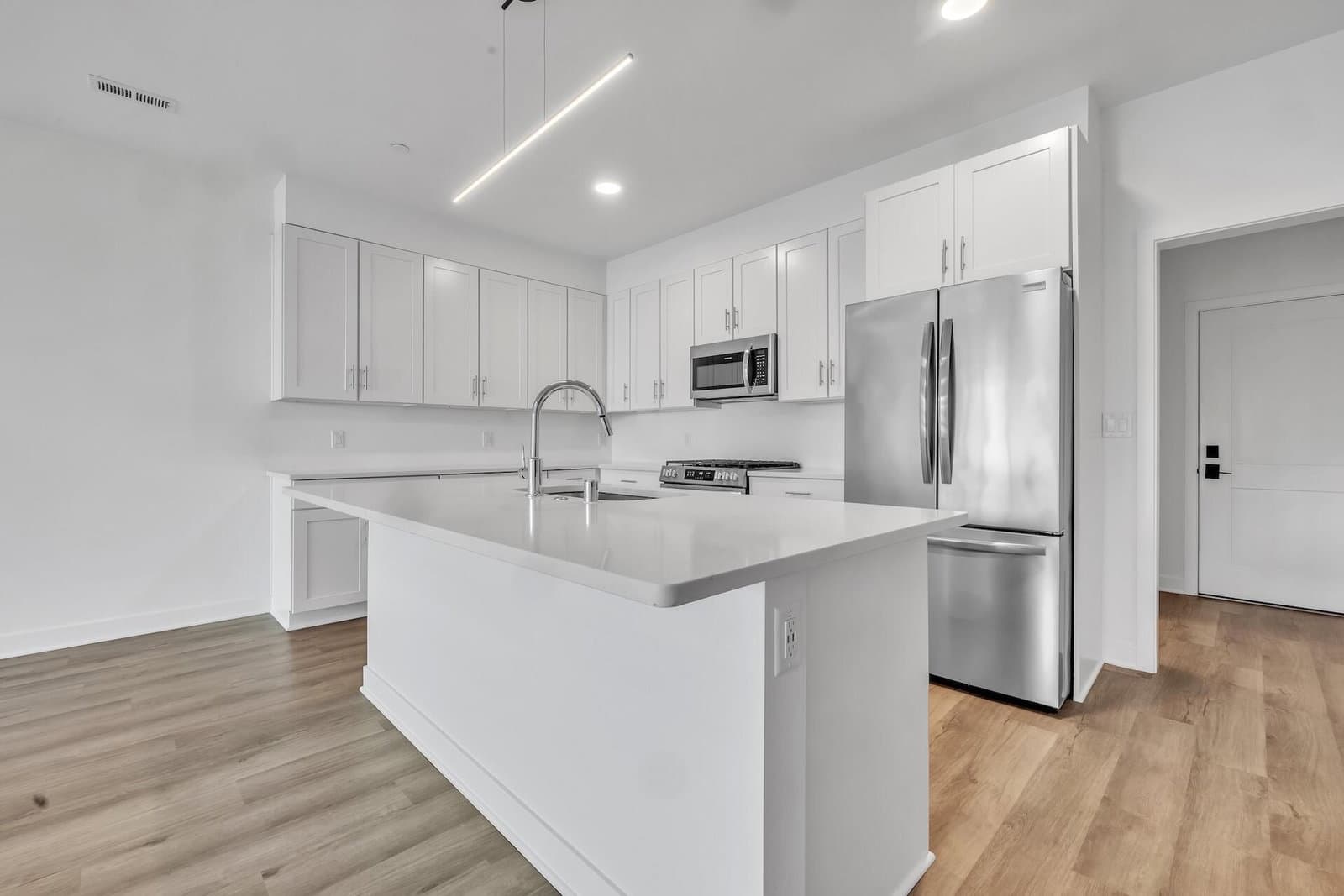 9352 Alder, Oak Creek, WI