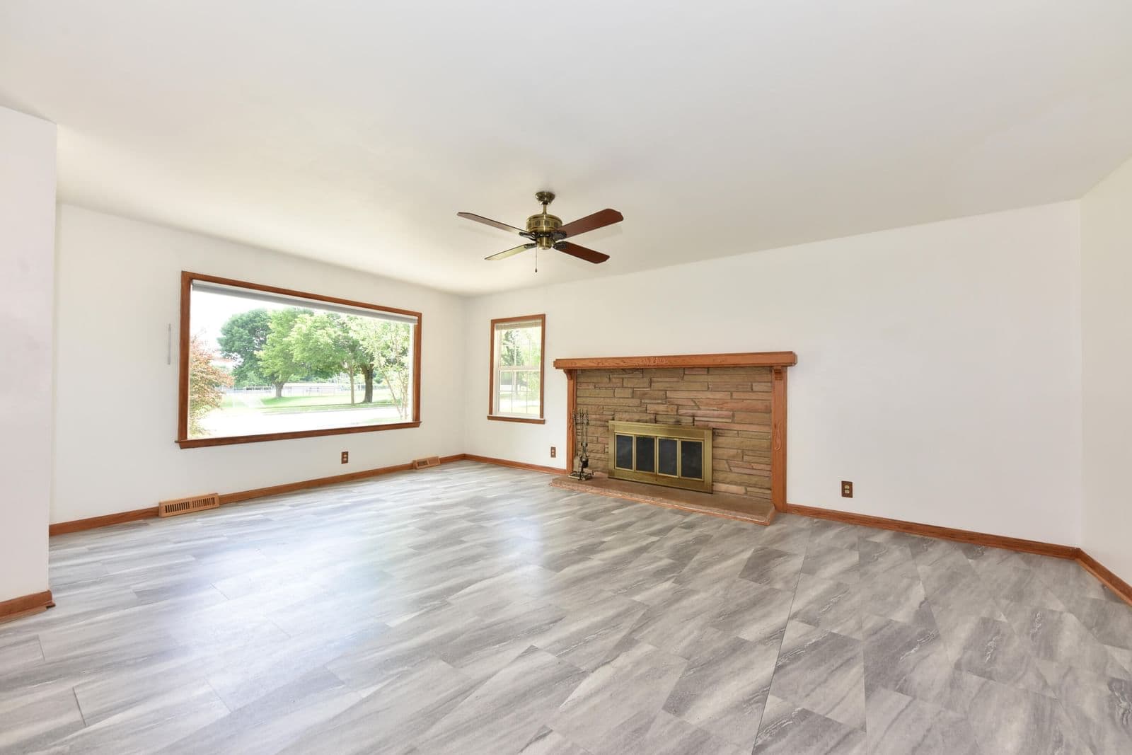 Photo 5 of 2127 122nd
