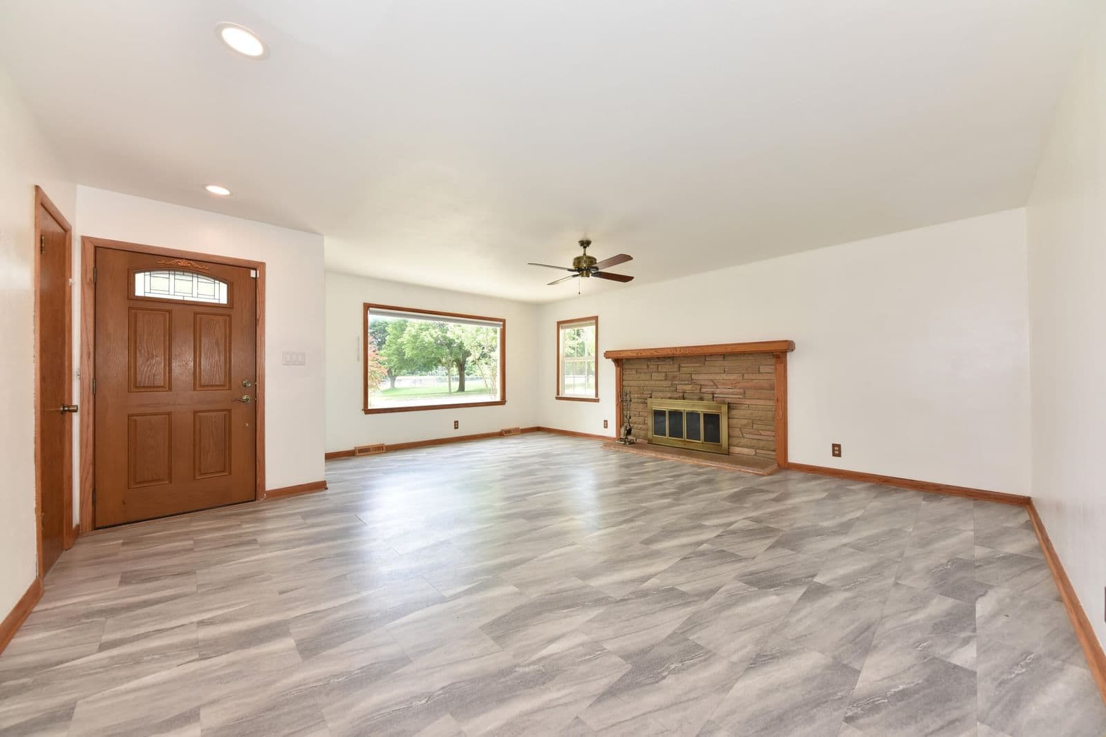 Photo 4 of 2127 122nd