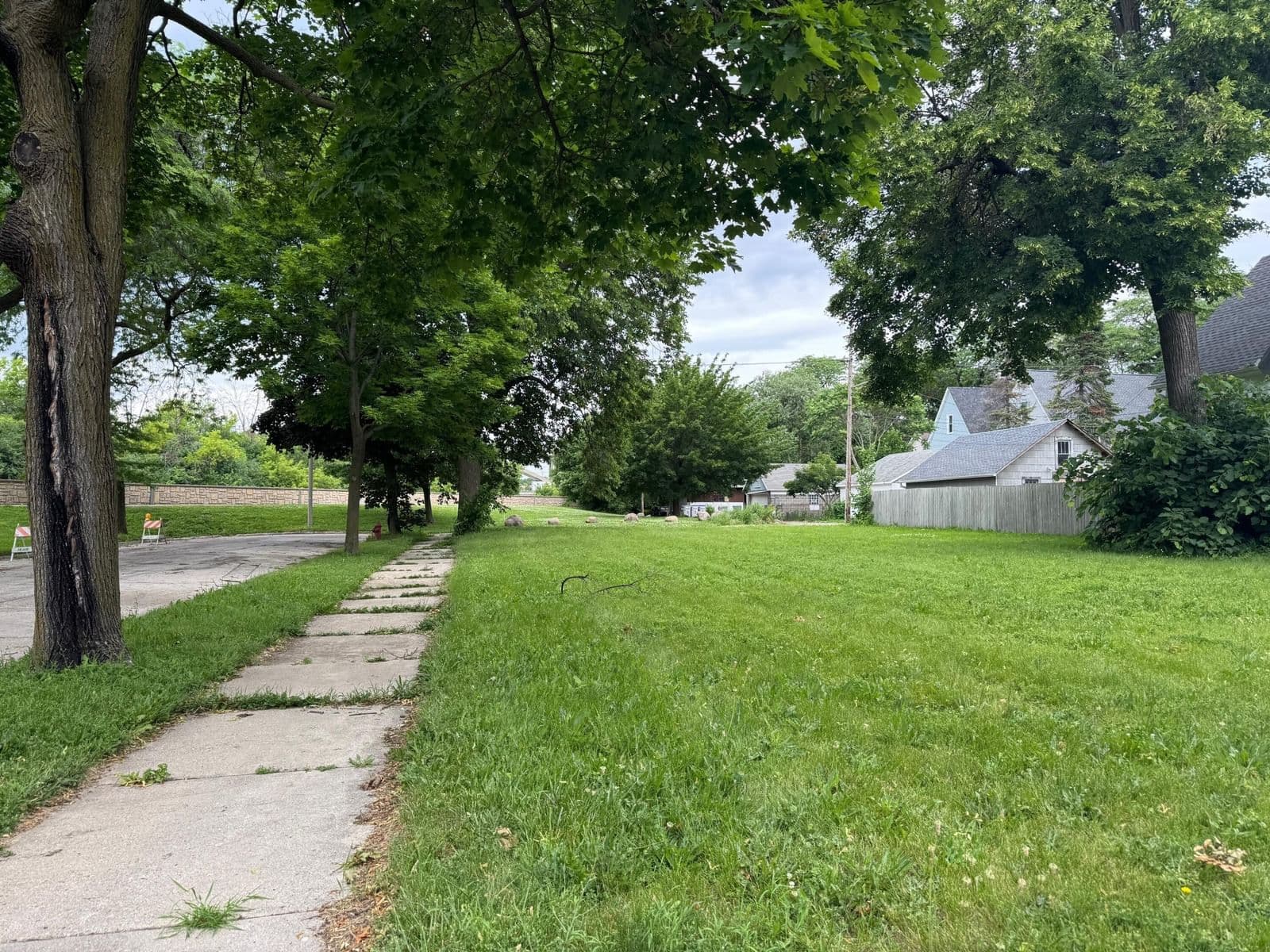 Photo 4 of 4026 Clybourn