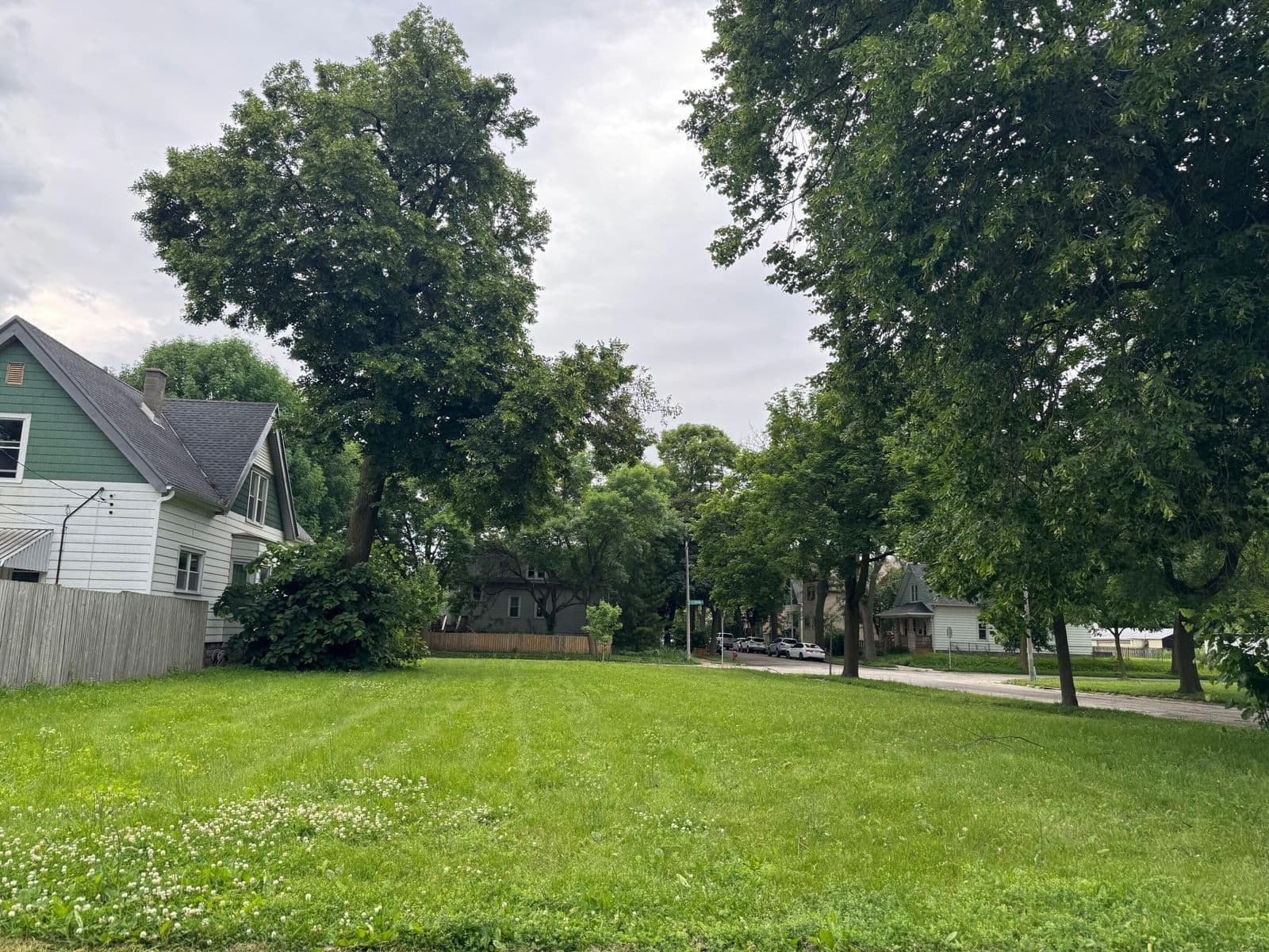 4026 Clybourn
