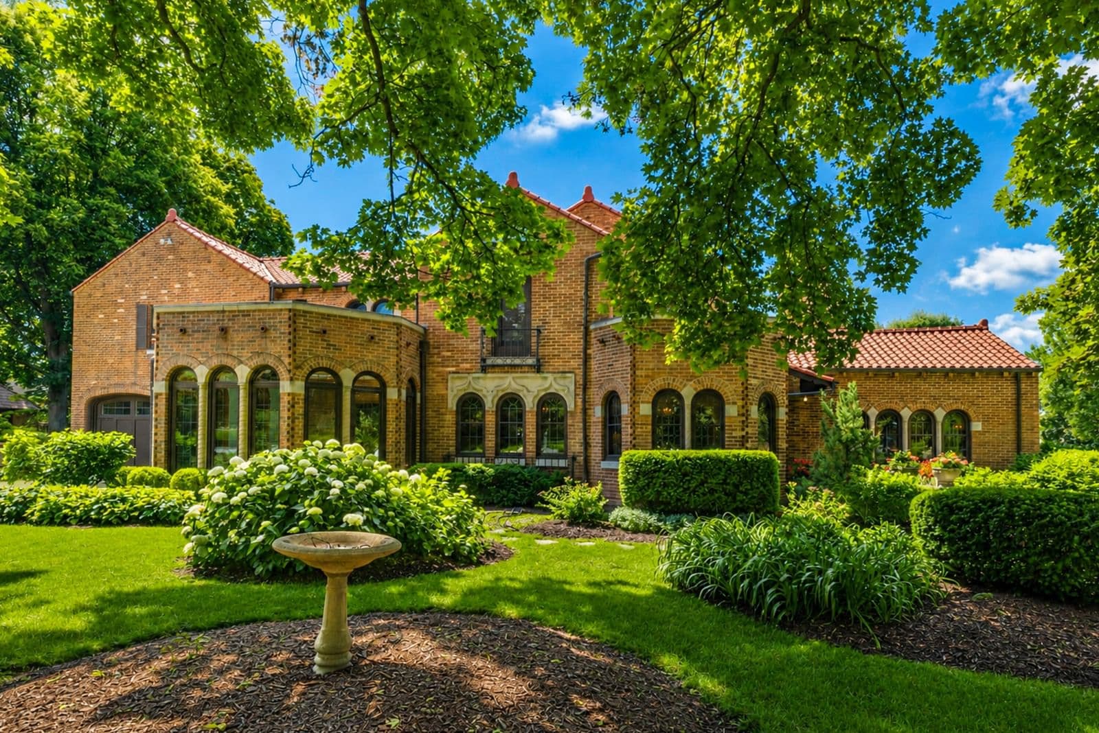 6150 Washington, Wauwatosa, WI