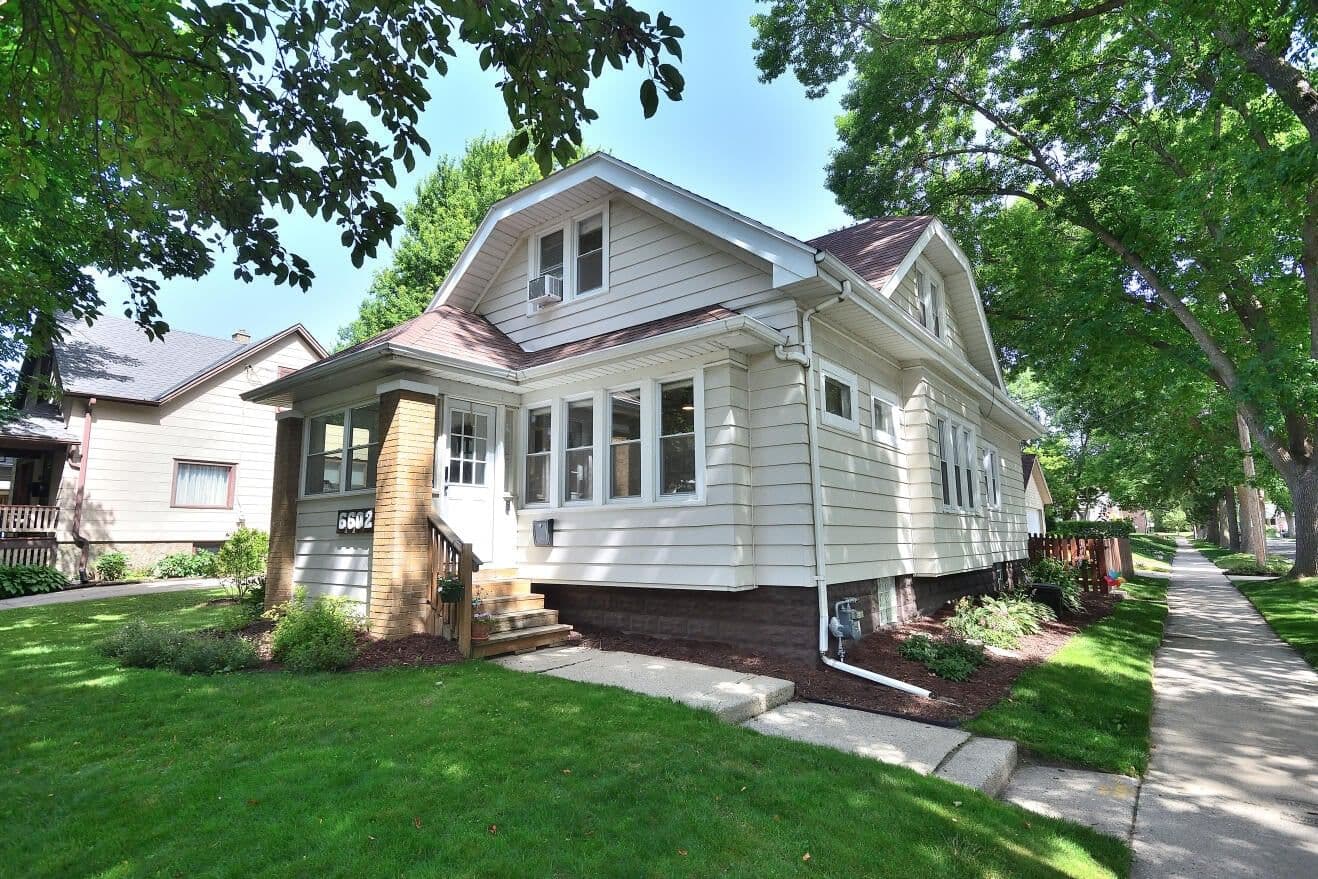 6602 Romona, Wauwatosa, WI