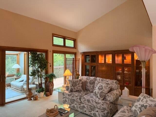 Photo 5 of 235 Elm Grove