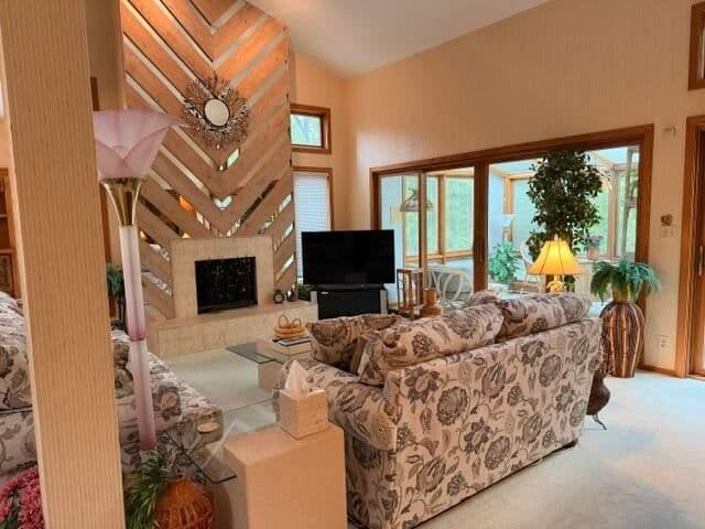 Photo 4 of 235 Elm Grove