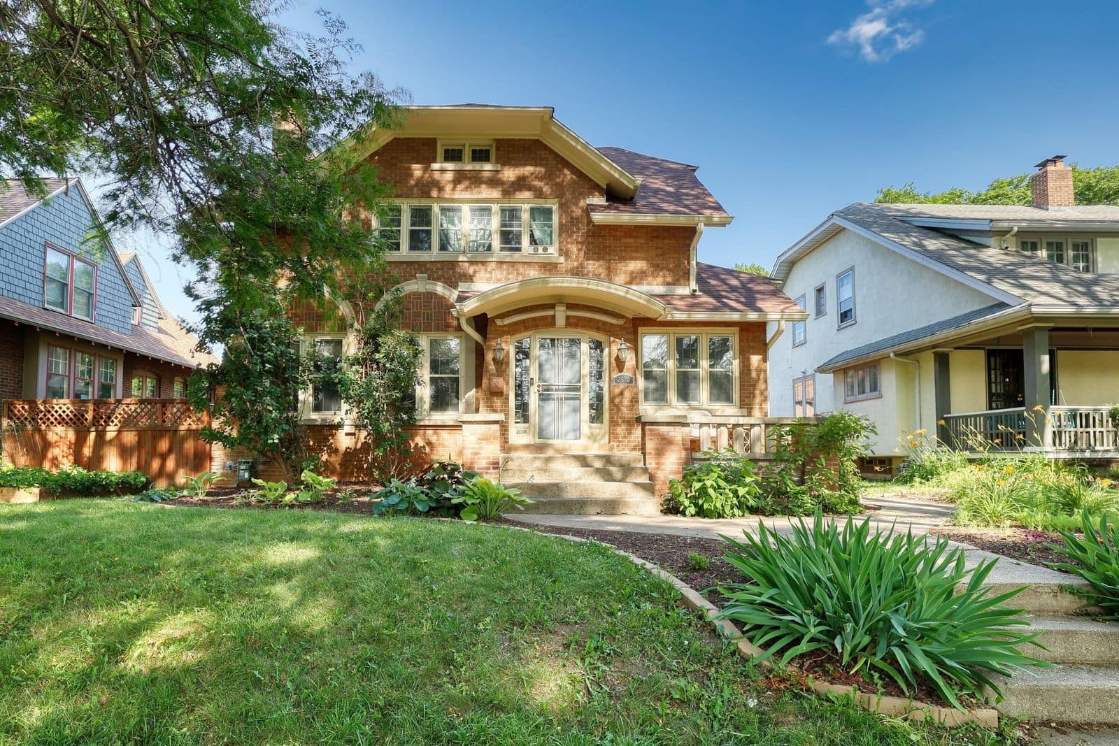 2530 Grant