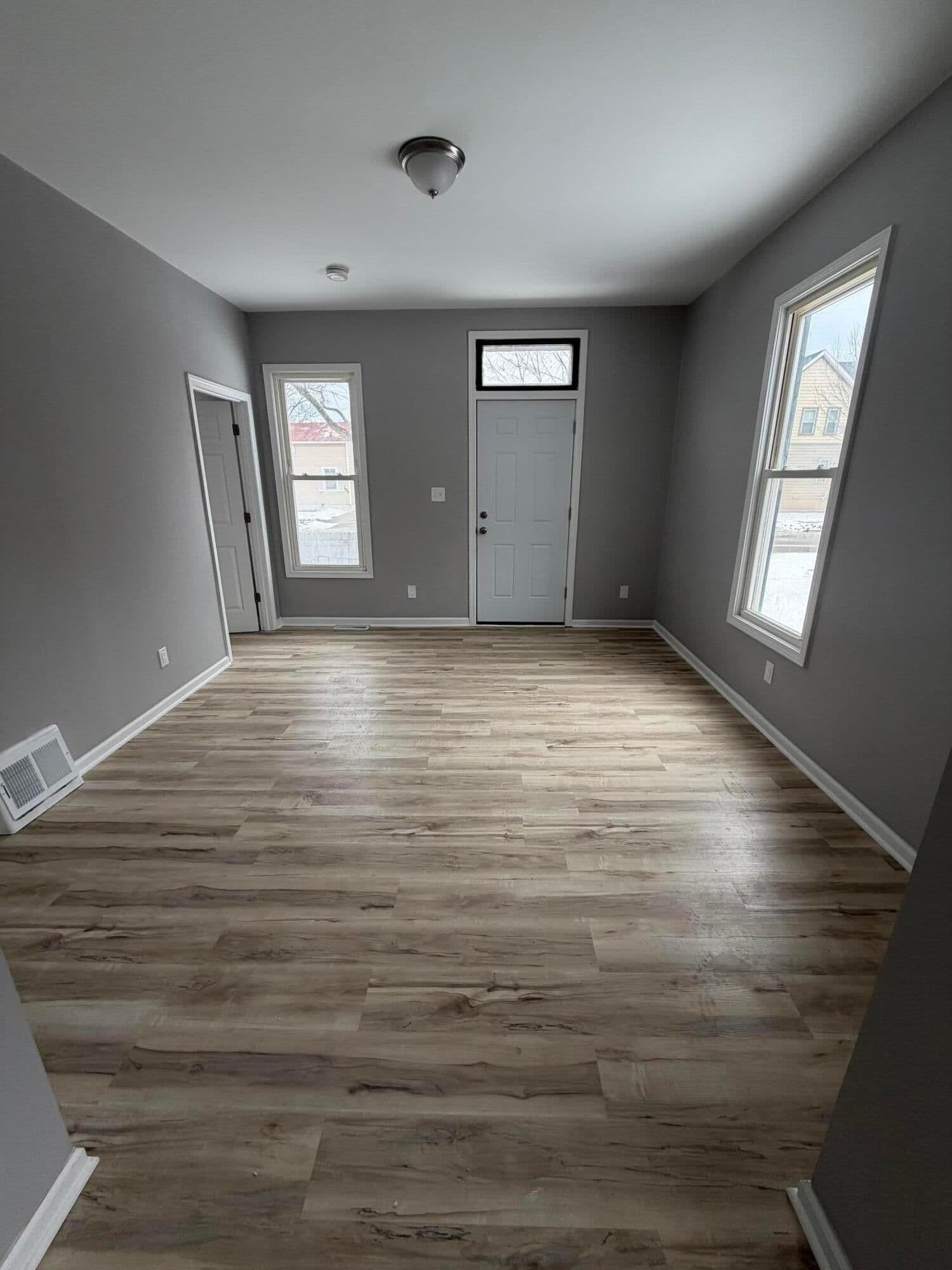 Photo 5 of 1646 Center