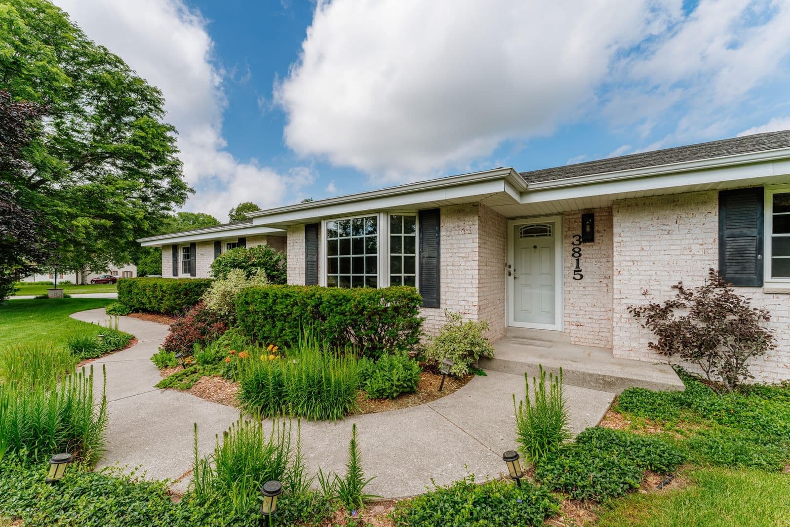 3815 Westwood