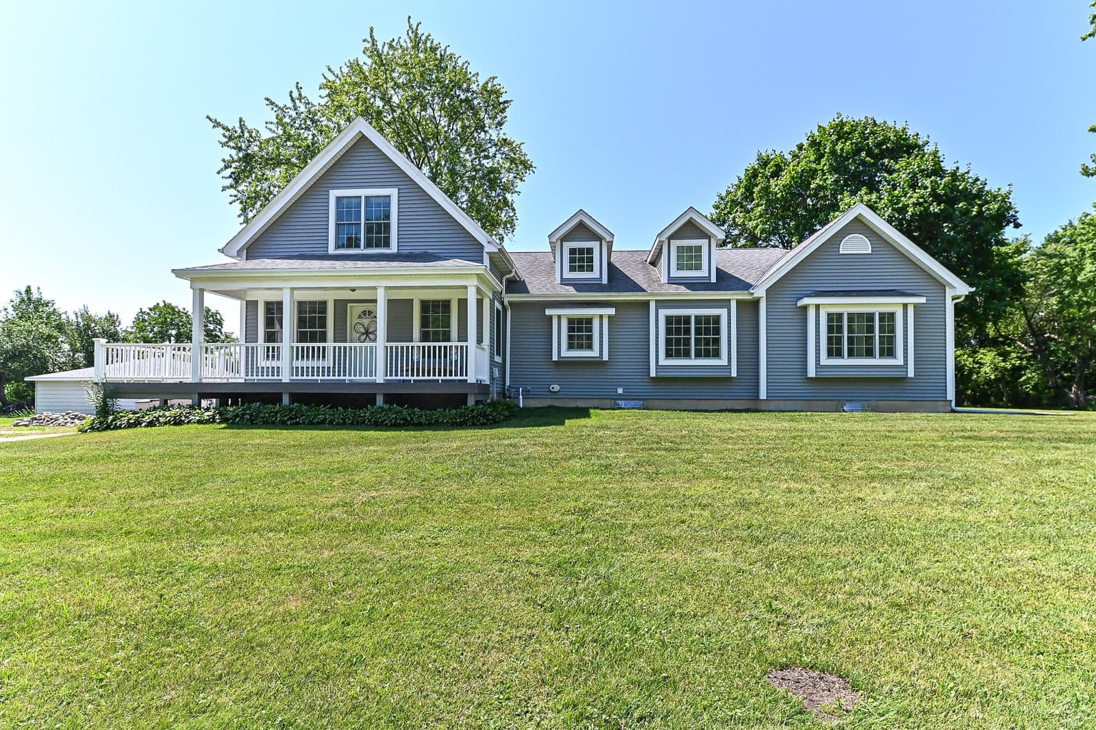 3665 Fitzsimmons, Oak Creek, WI