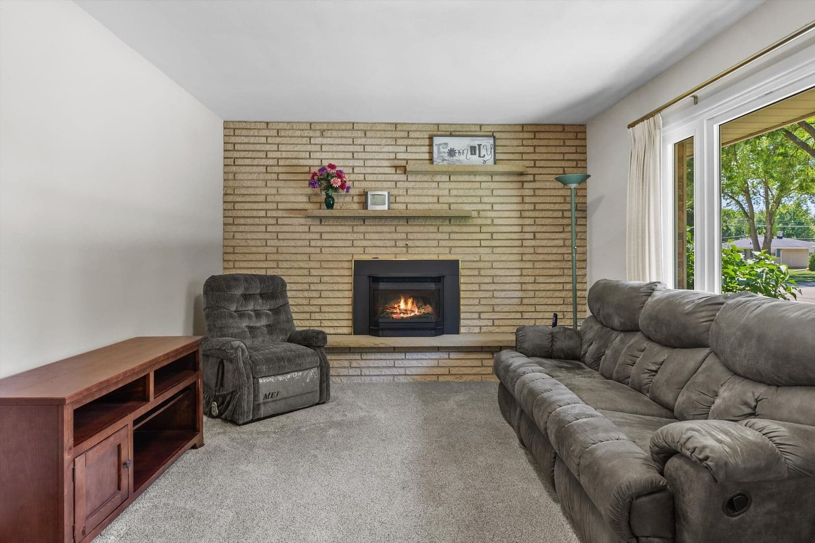 3801 Charles