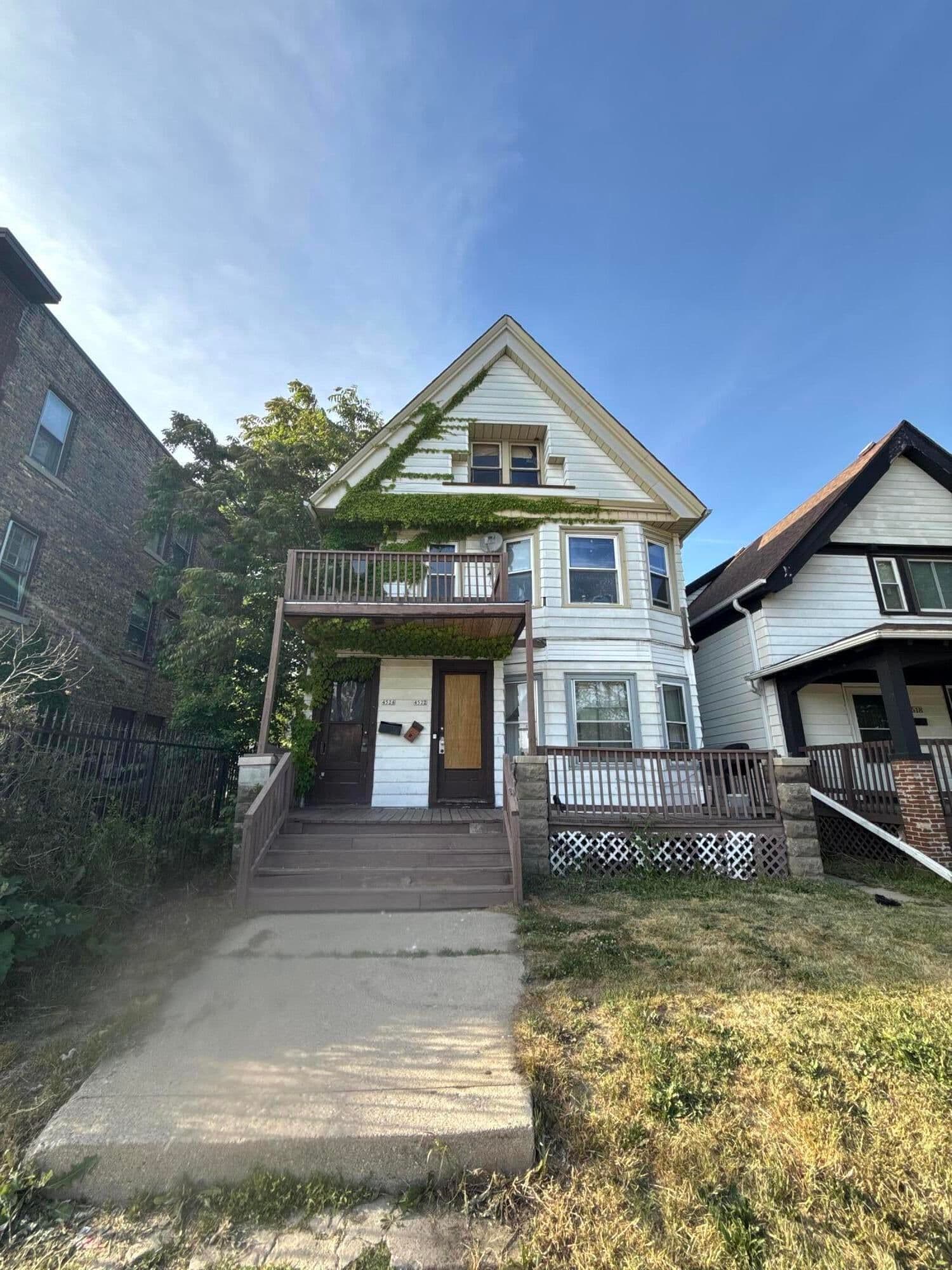 4522 Lloyd