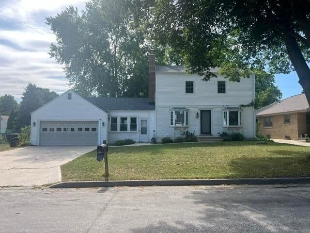 2229 102nd, Wauwatosa, WI