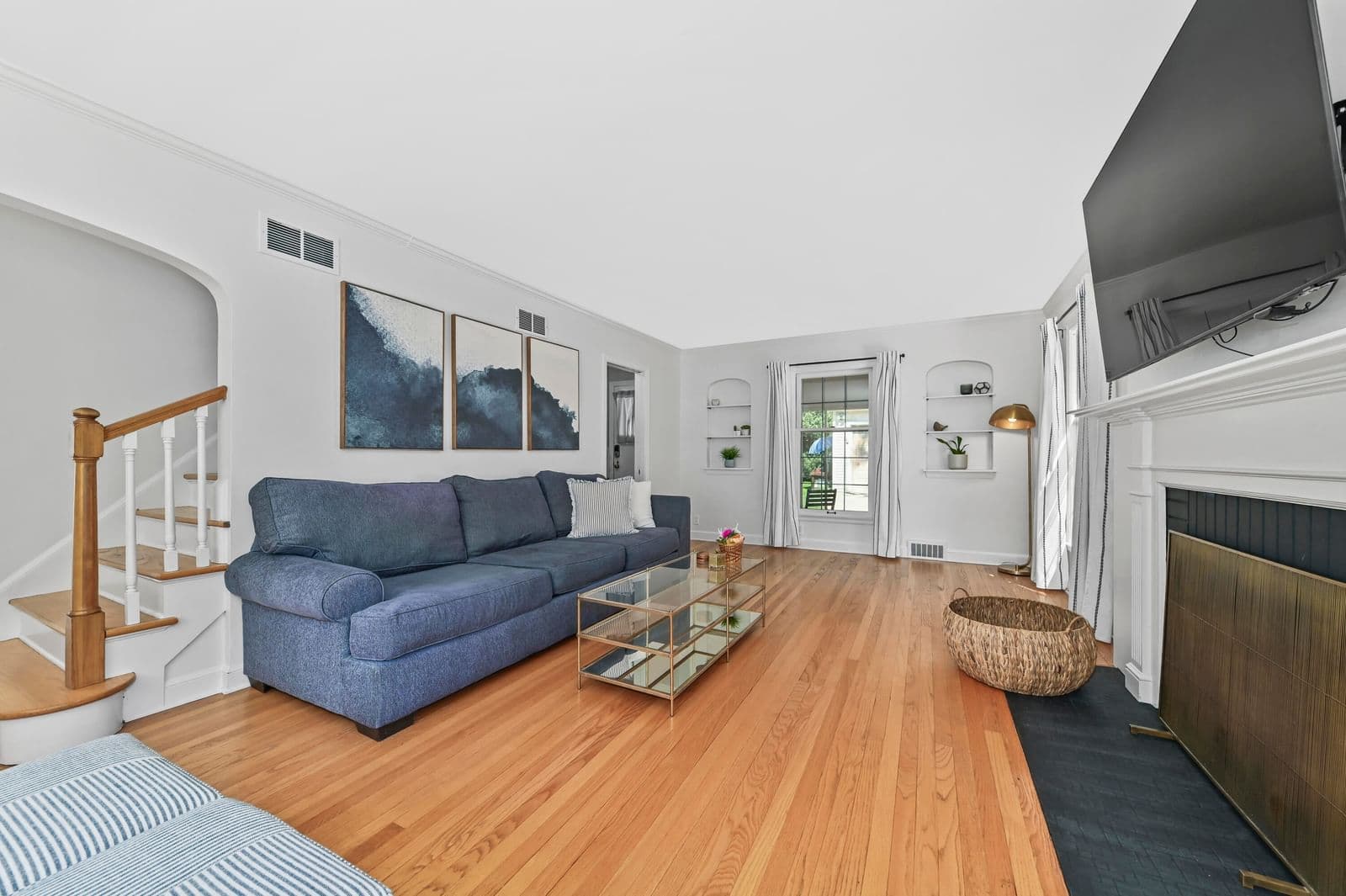 Photo 5 of 2830 69th