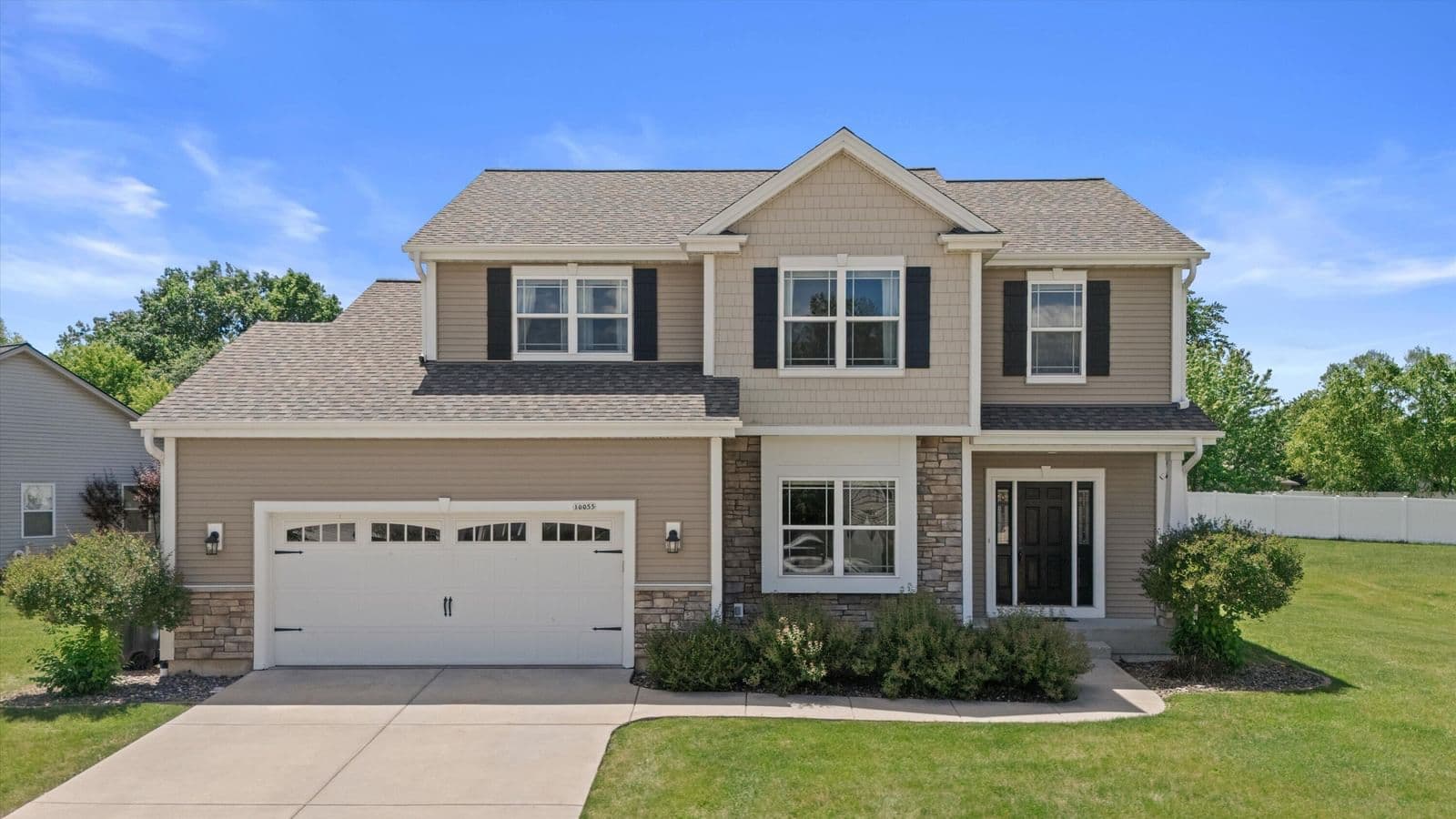 10055 Chelsea Lee, Oak Creek, WI