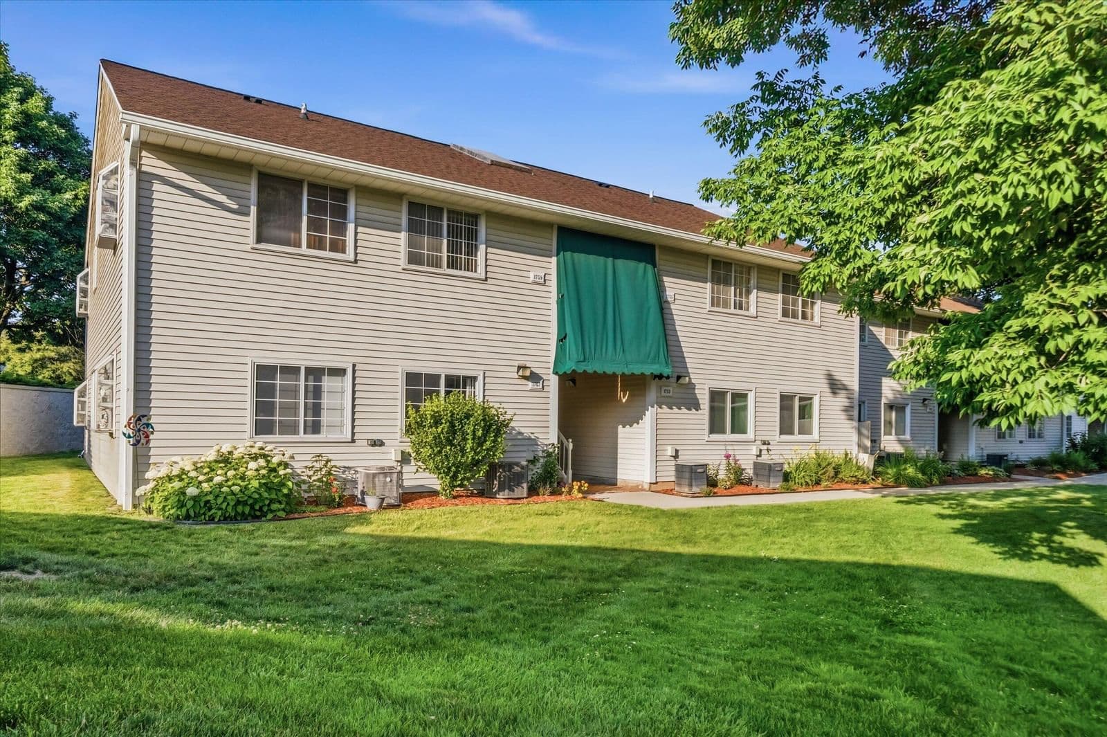 1755 Parknoll, Port Washington, WI