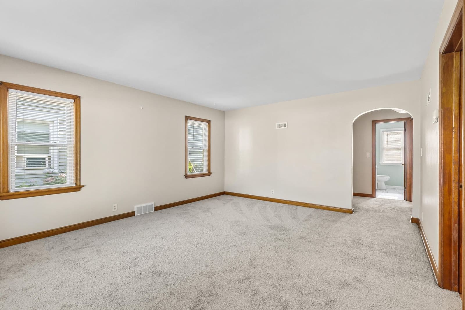 Photo 5 of 4460 42nd