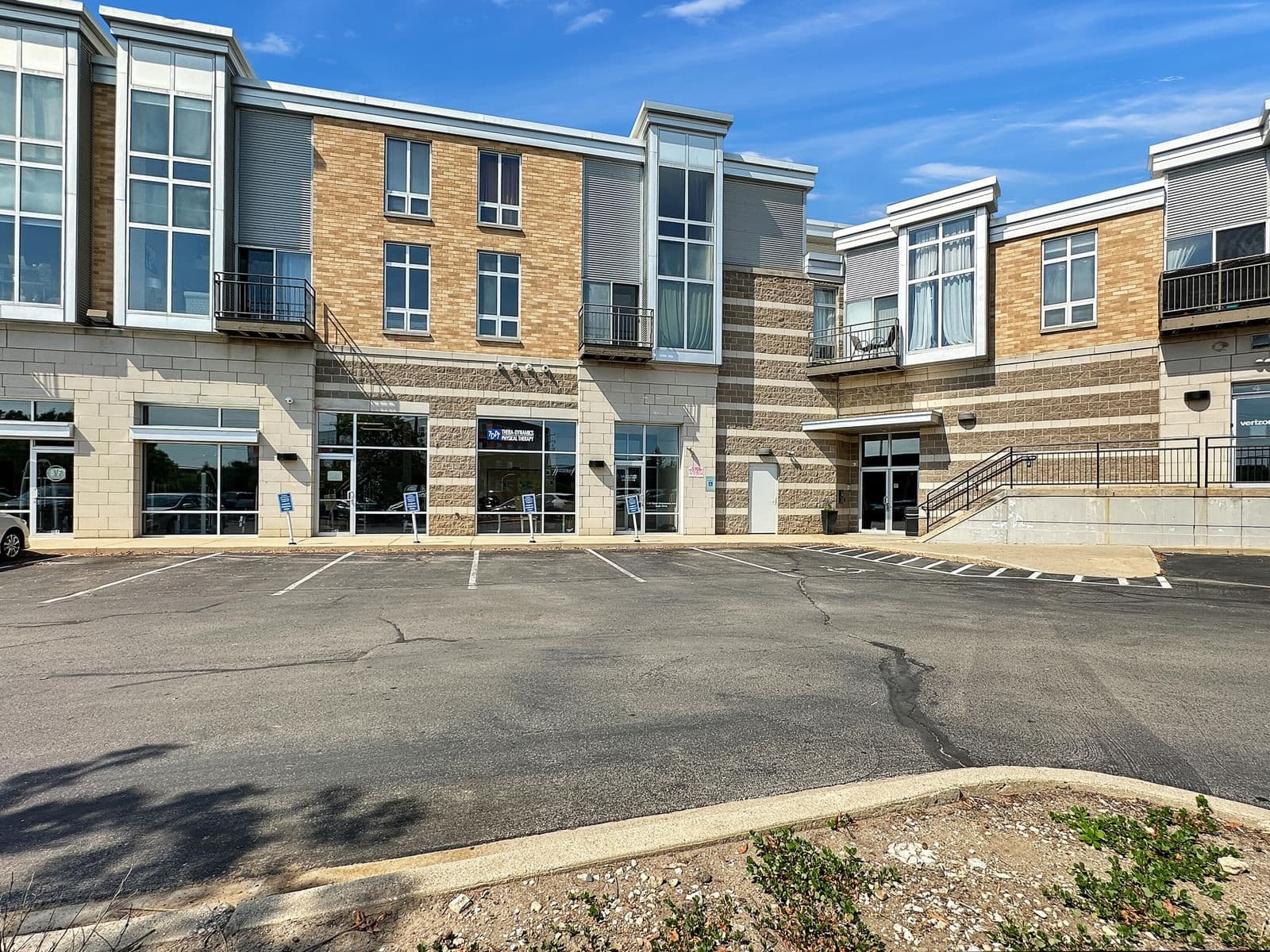 2121 Kinnickinnic