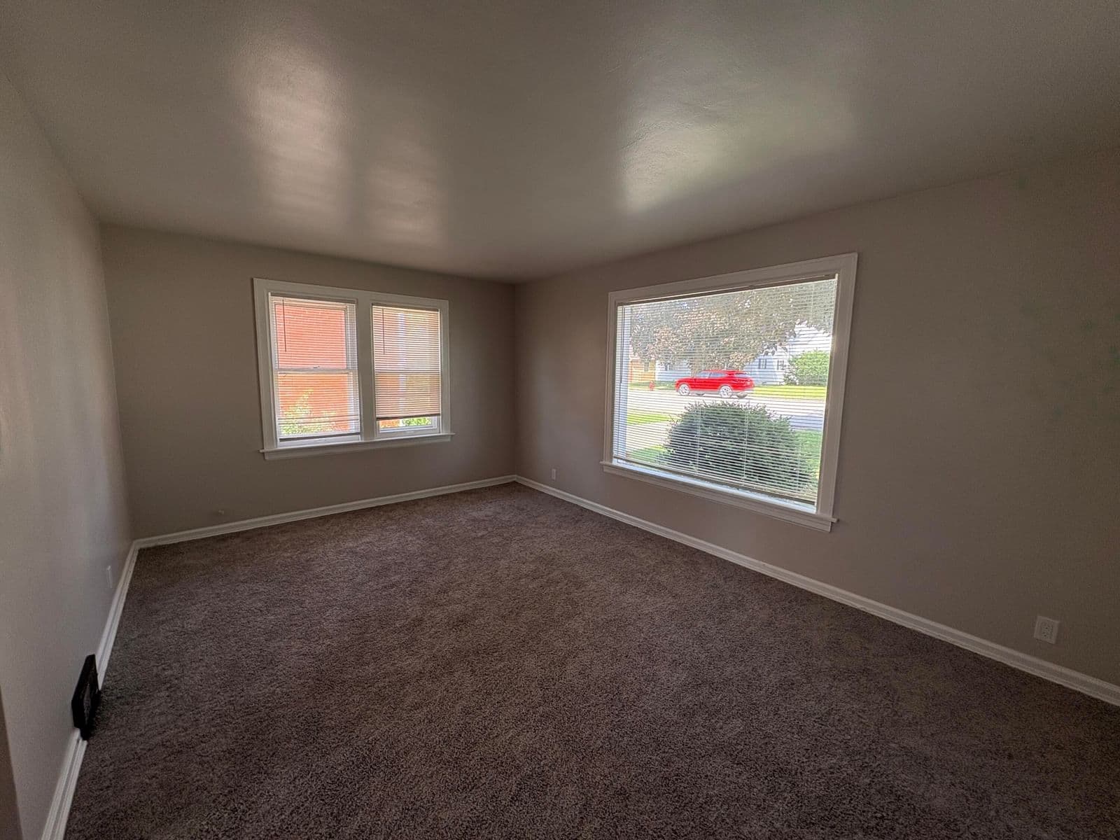 Photo 5 of 2355 76th