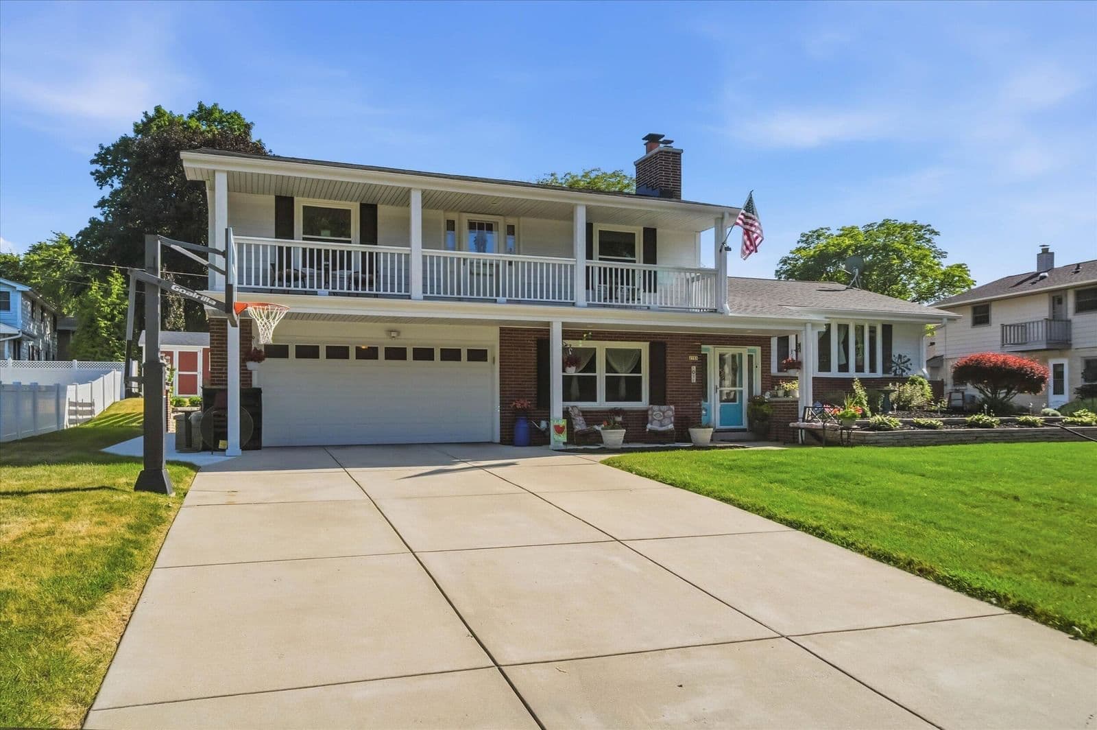 2789 Mayfair, Wauwatosa, WI