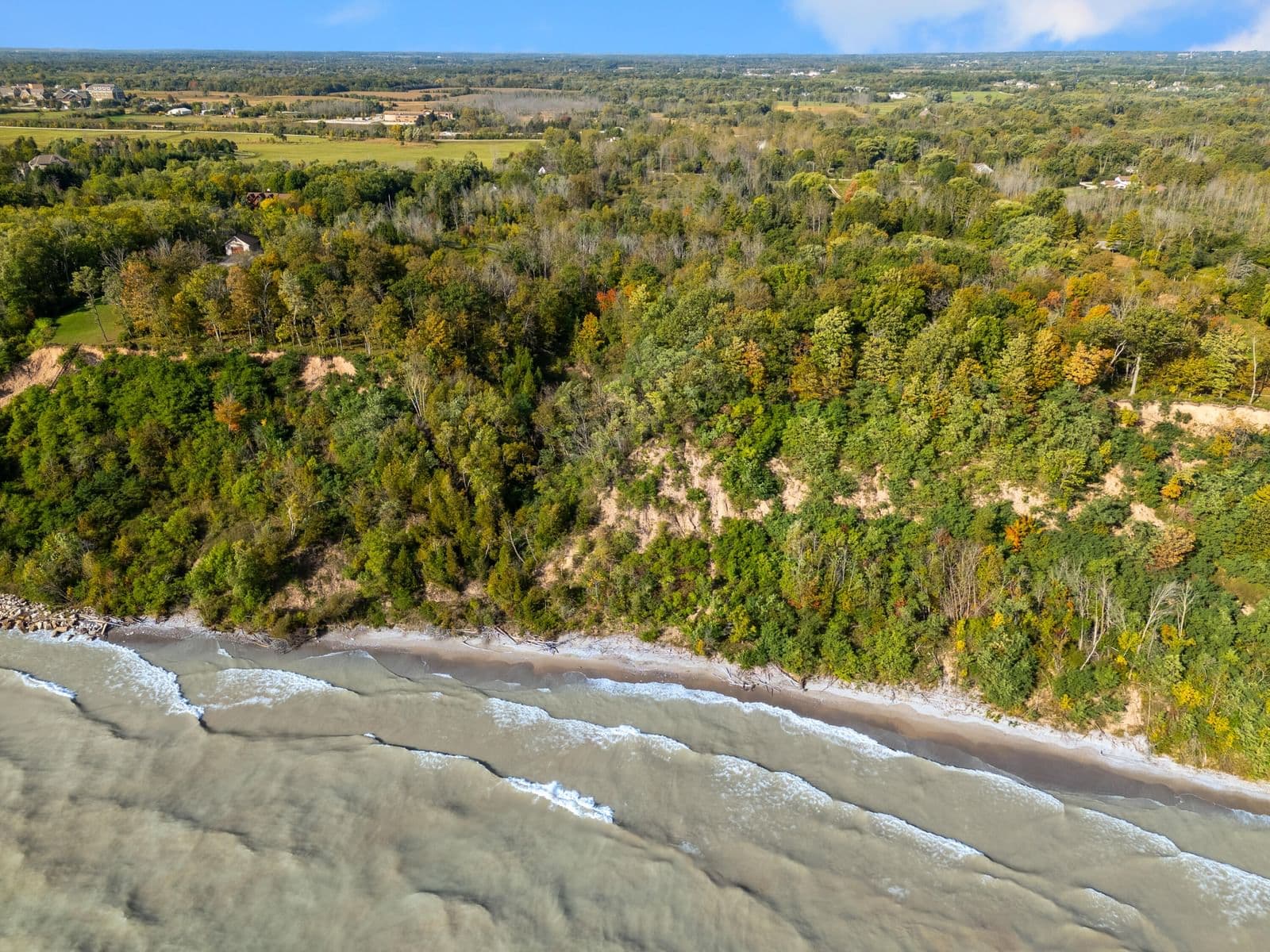 13600 Lake Shore