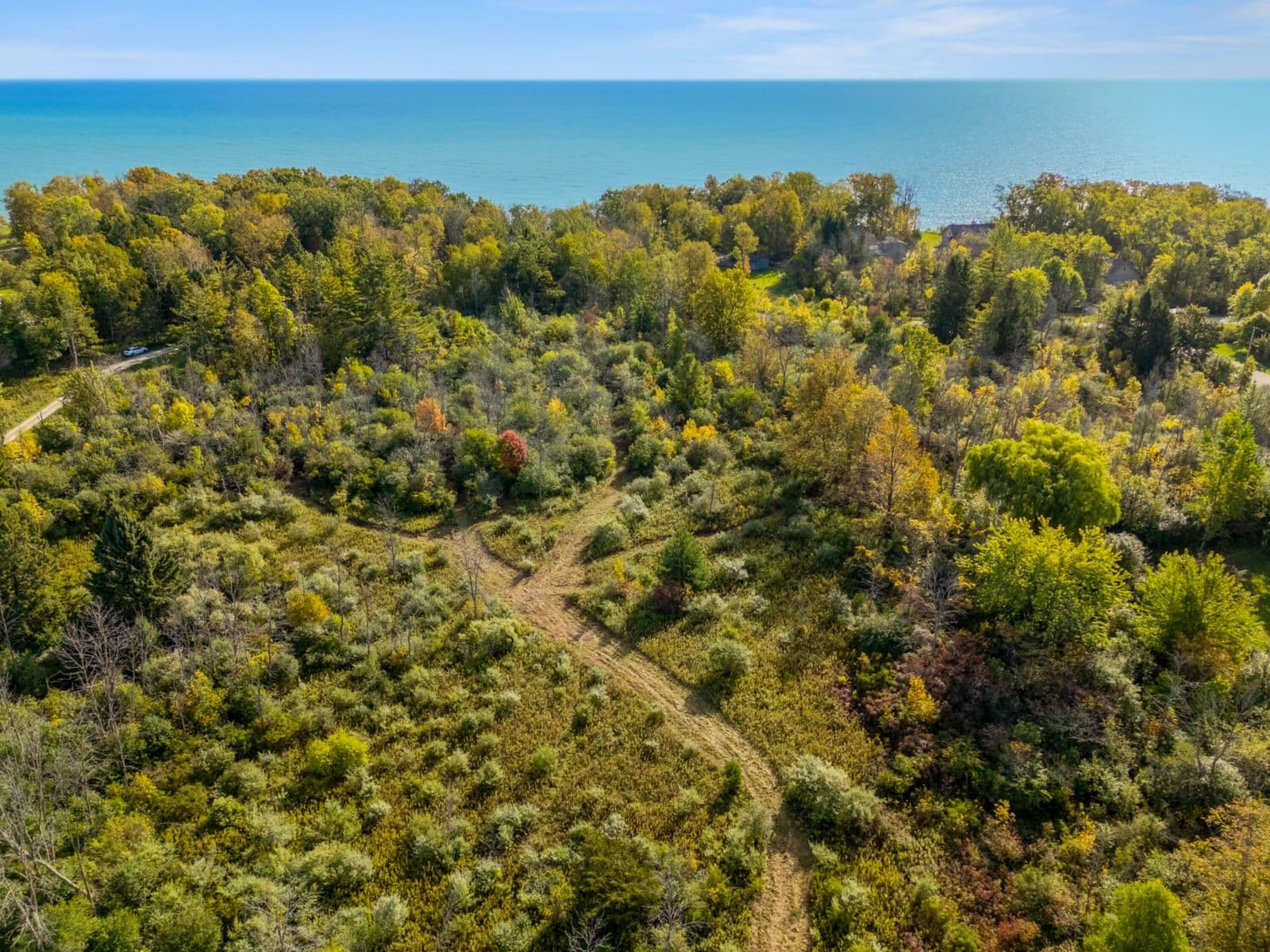 13600 Lake Shore