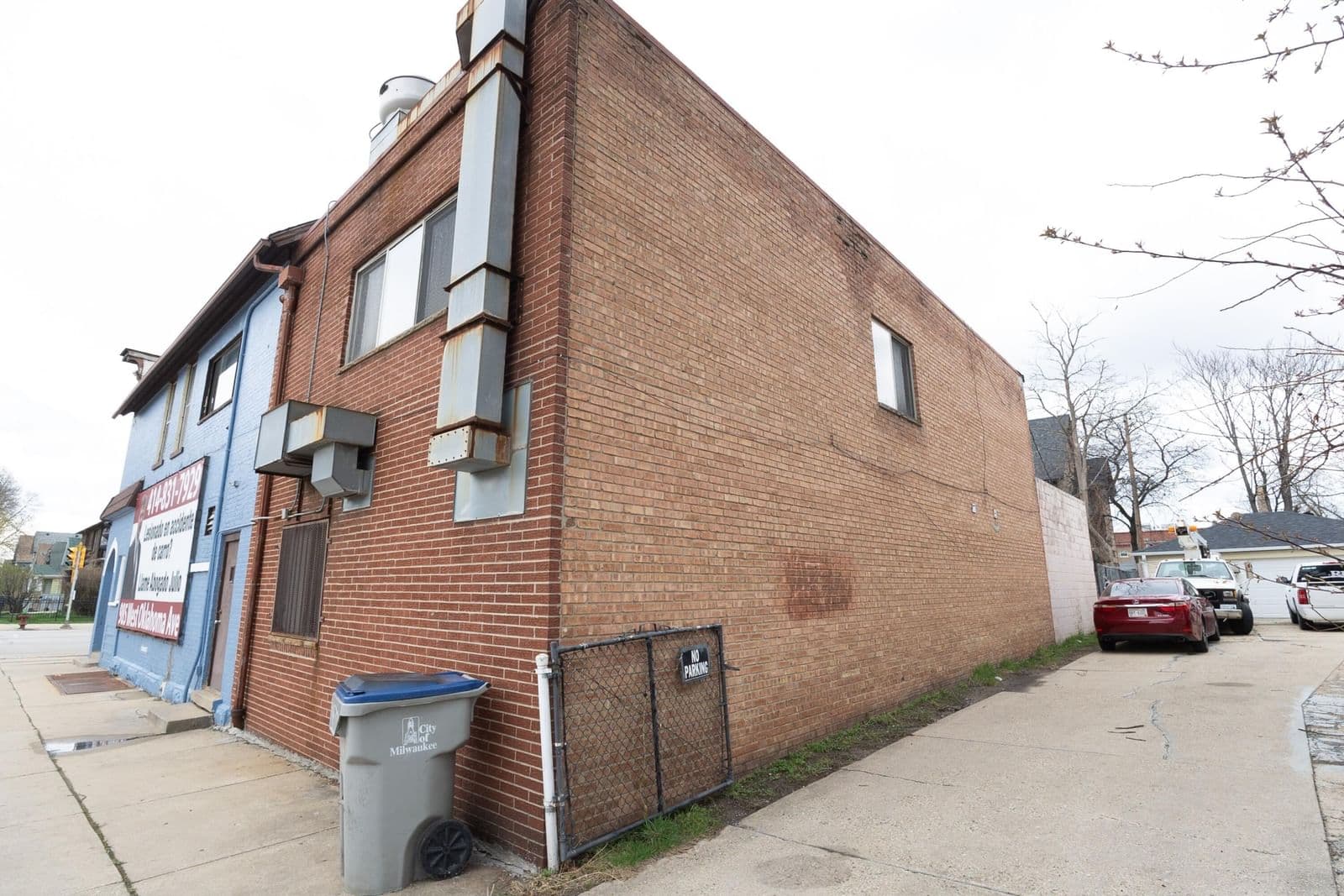 Photo 4 of 2037 National Ave