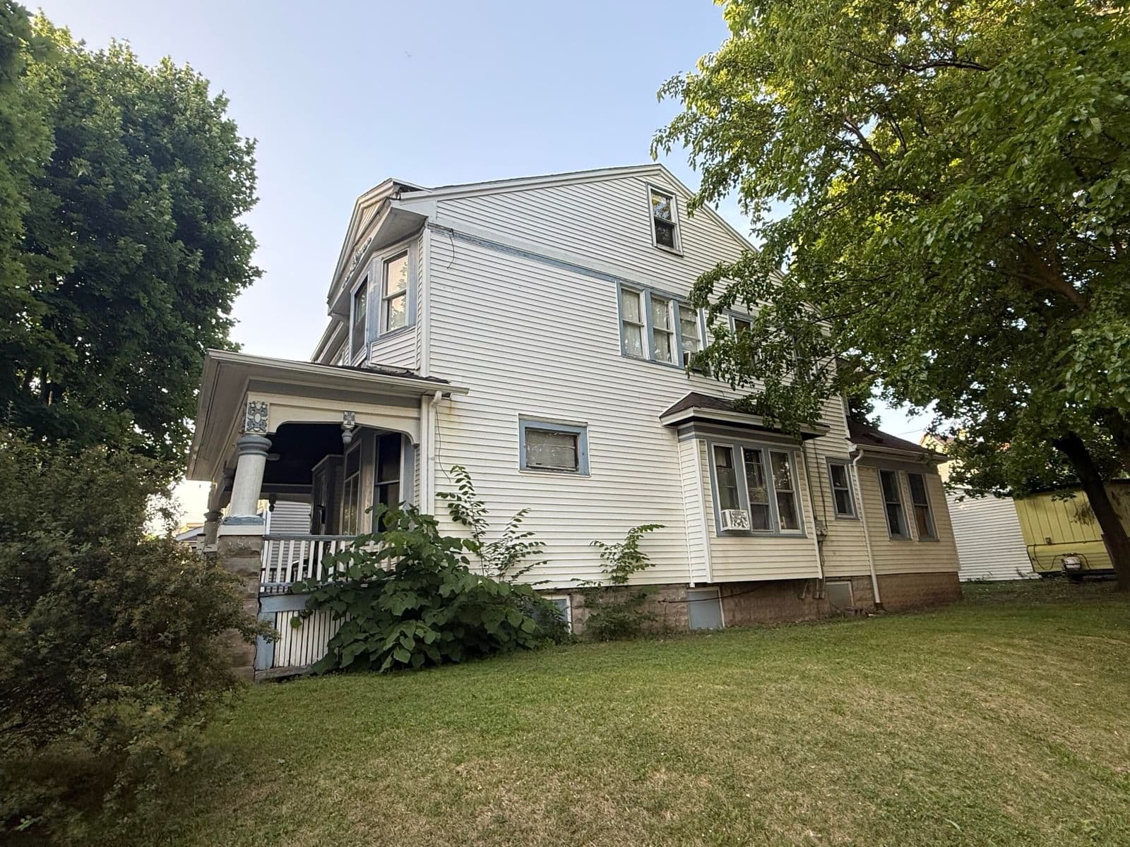 Photo 5 of 2204 41st