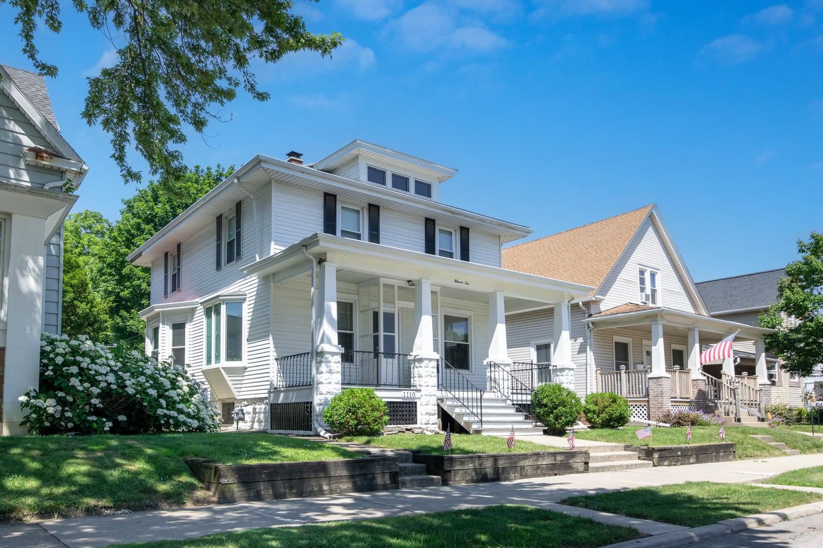 1110 Hayes