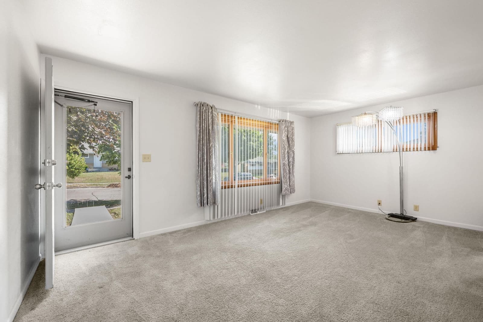 7719 Winfield