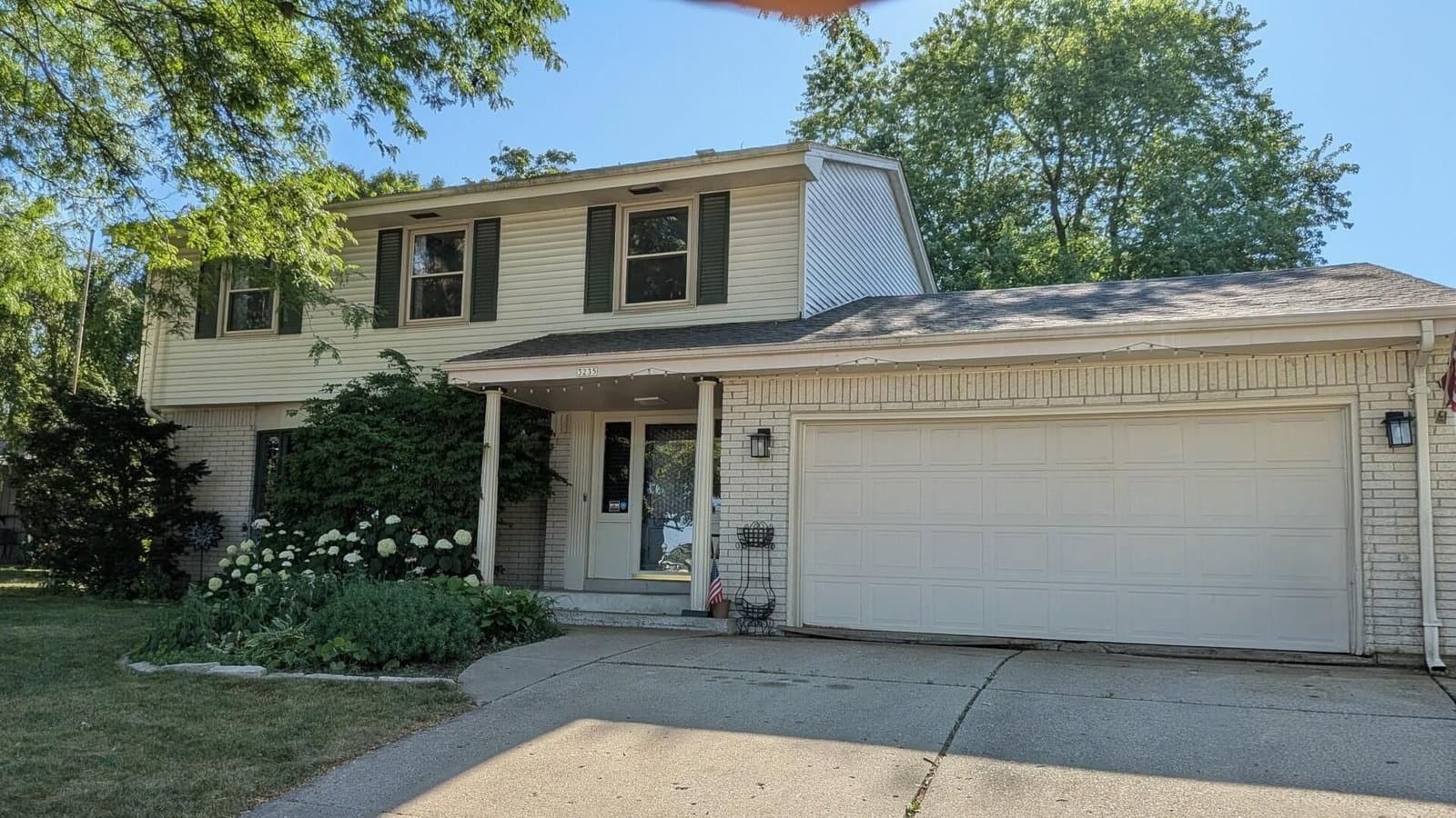 3235 123rd, West Allis, WI