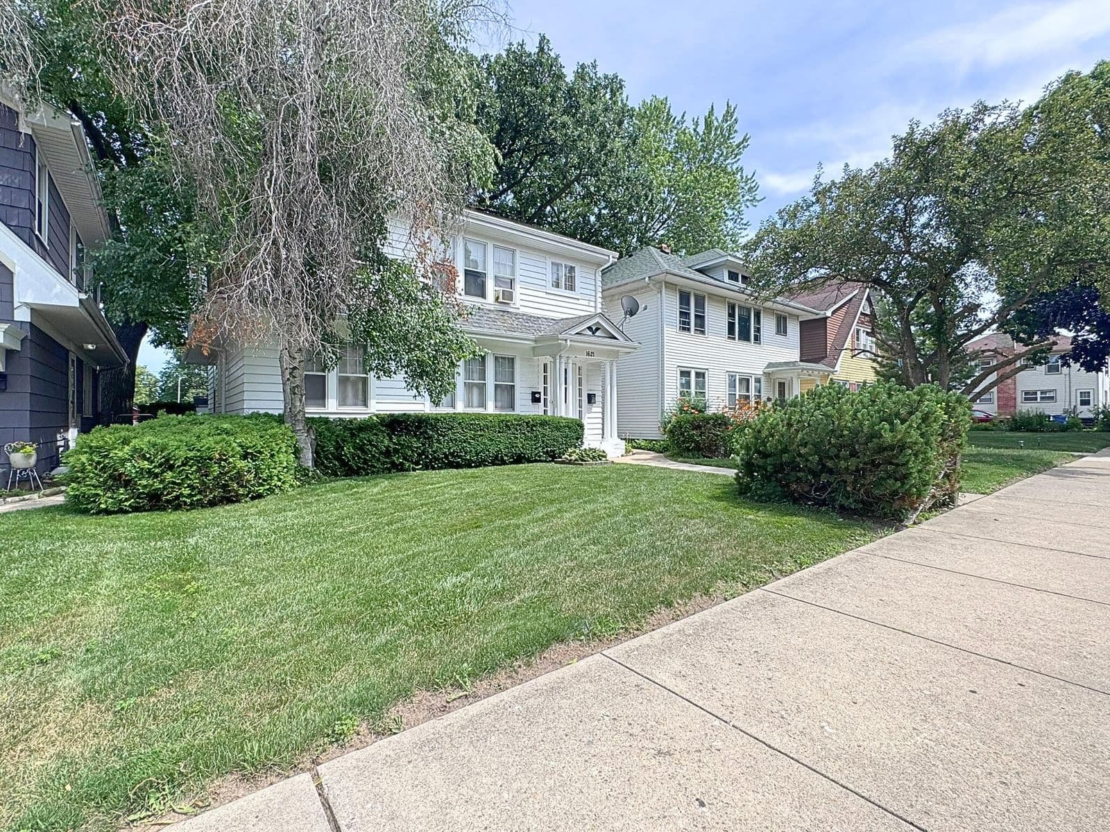 1621 Blaine