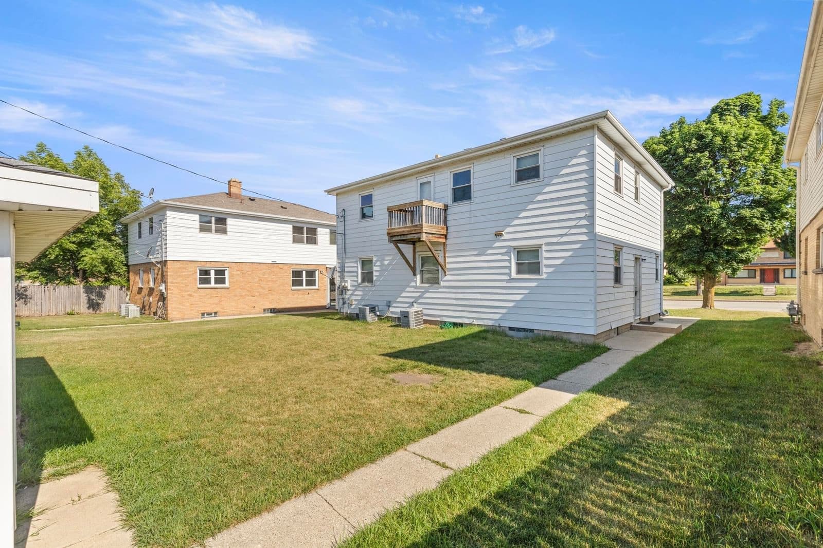 9703 Capitol