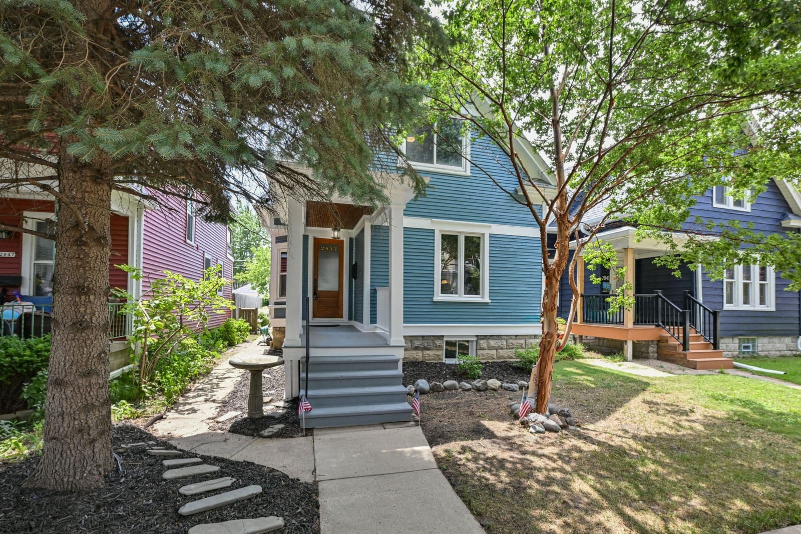 2843 Wentworth