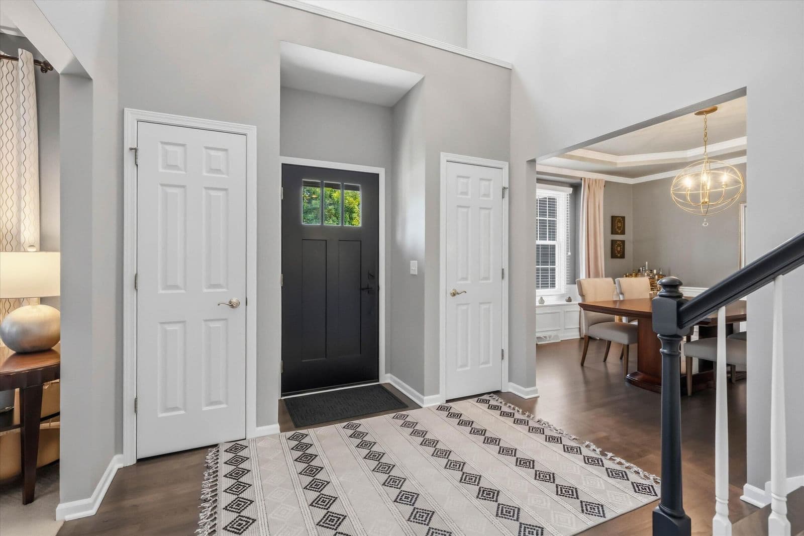 W73N413 Greystone