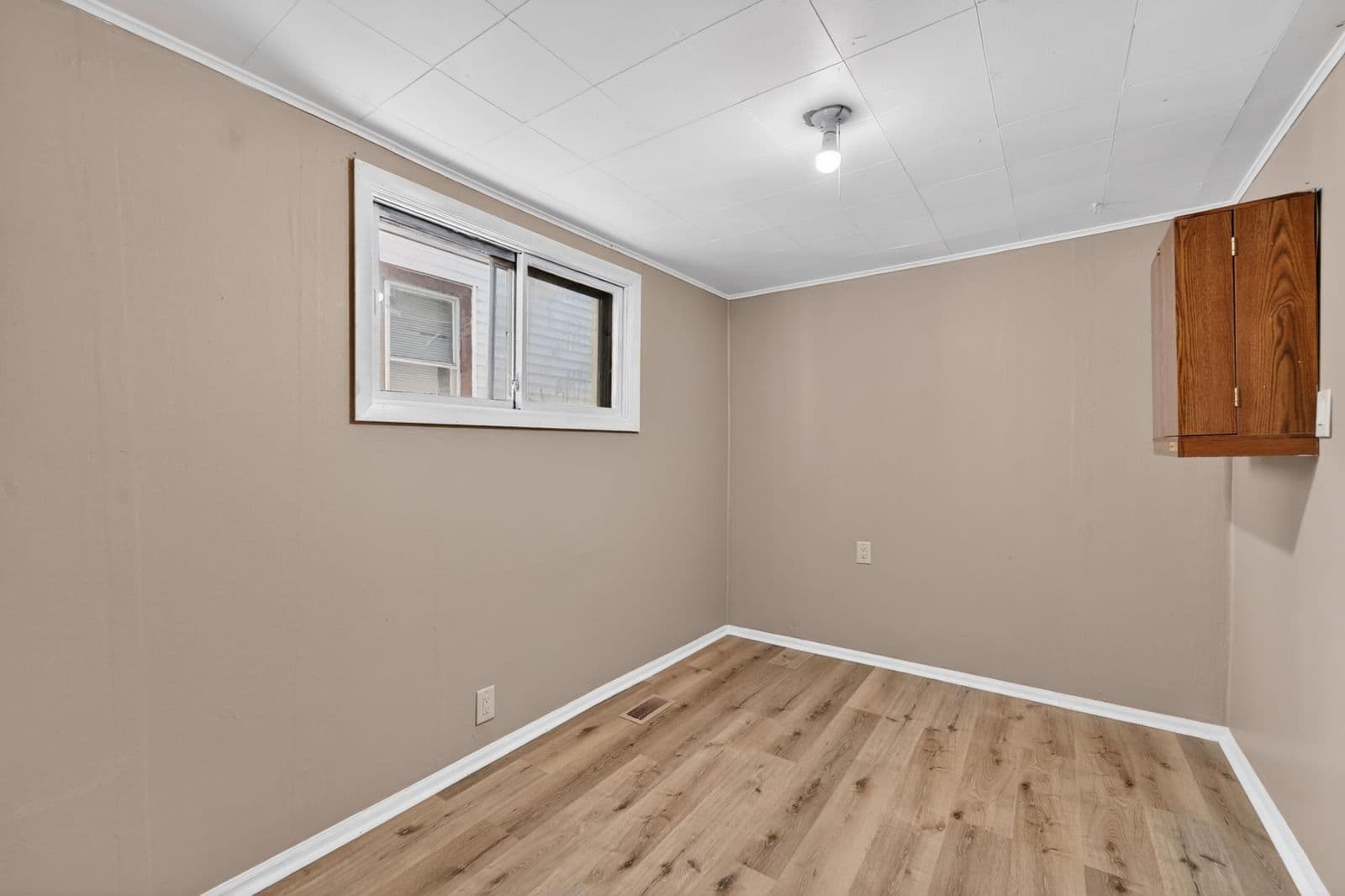 Photo 4 of 2553 12th