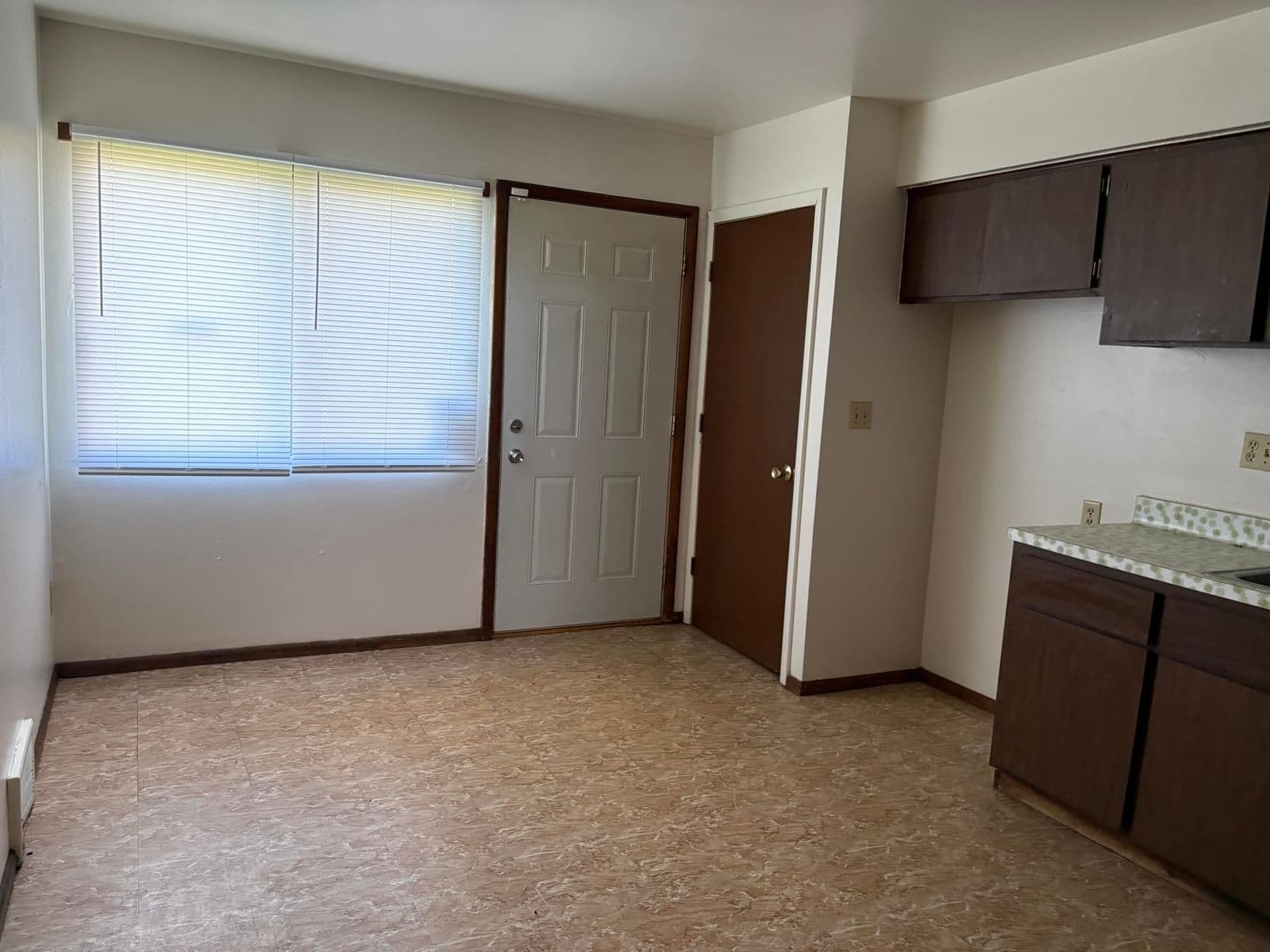 Photo 5 of 8842 95th