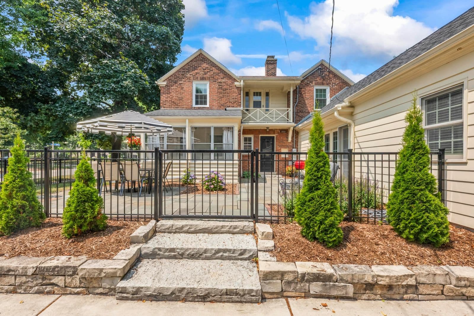4400 Wildwood