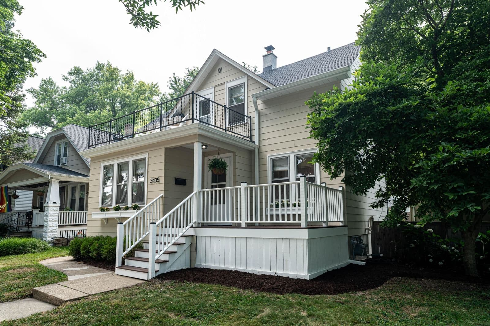 3435 Delaware