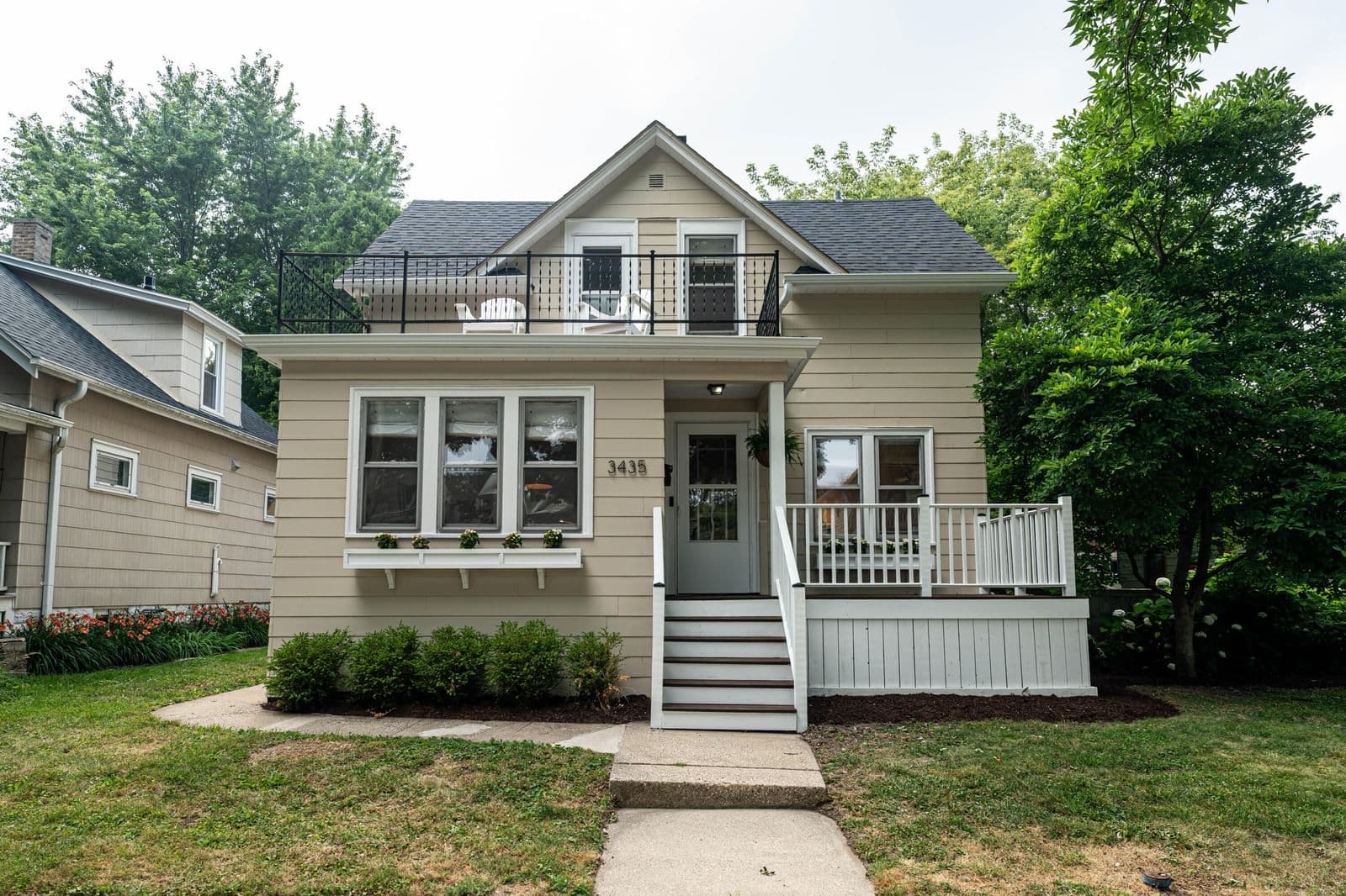 3435 Delaware
