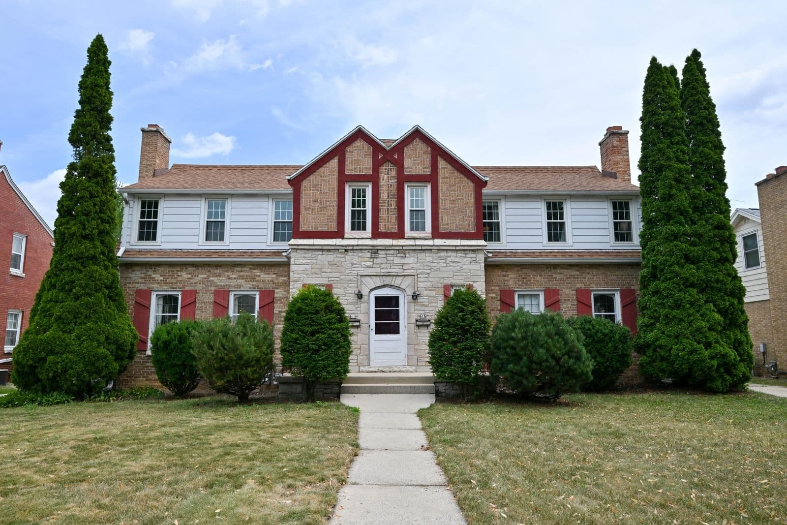 616 104th, Wauwatosa, WI