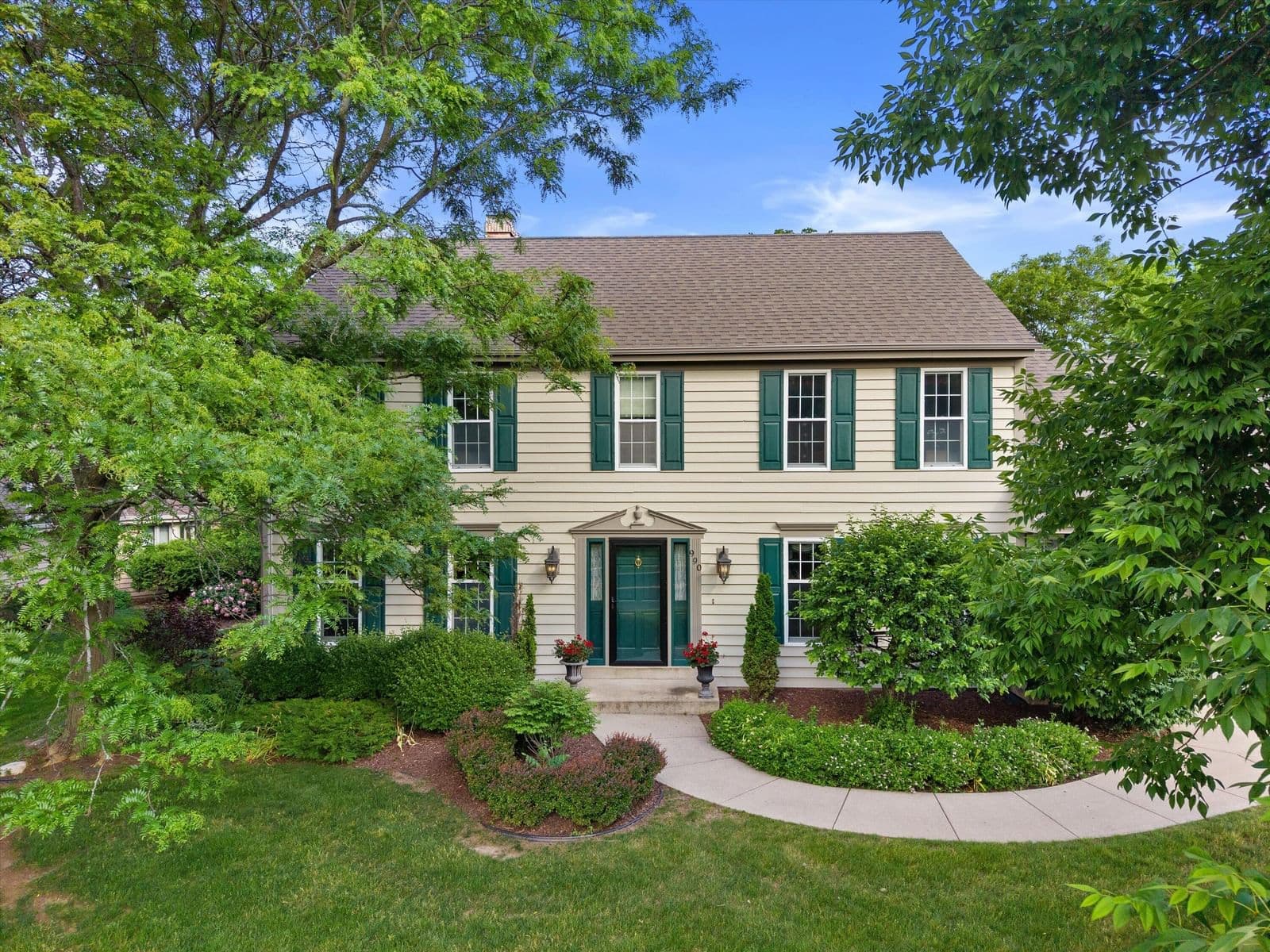 990 Springdale