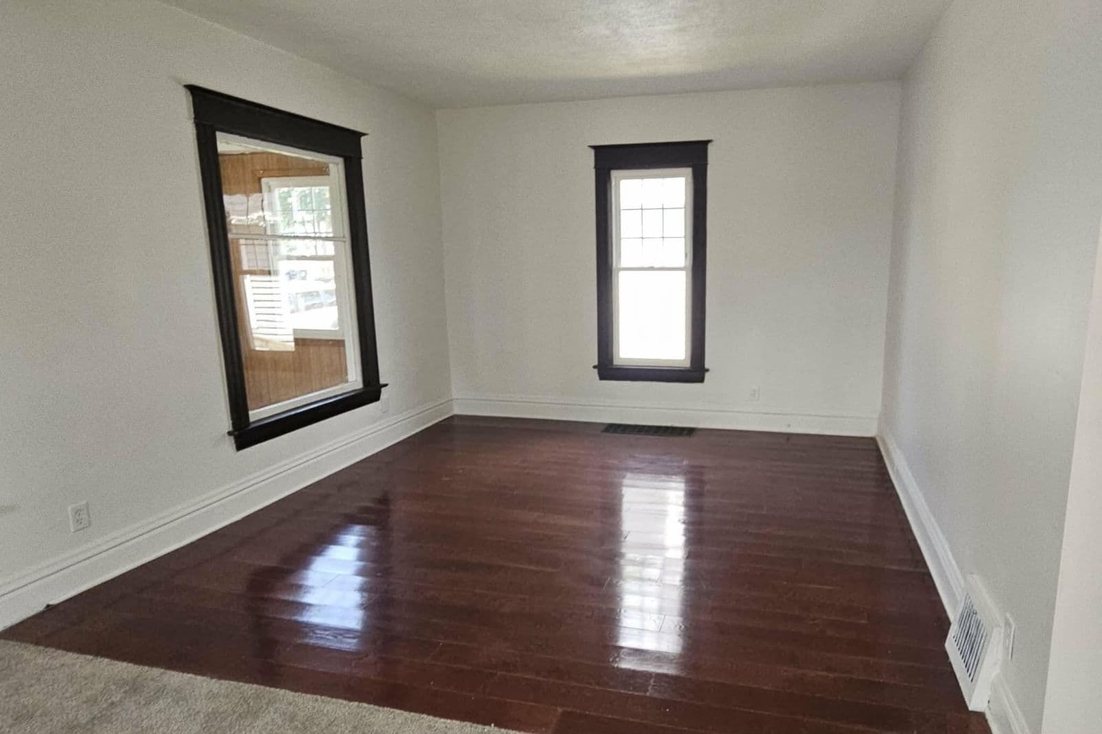 1645 Morton