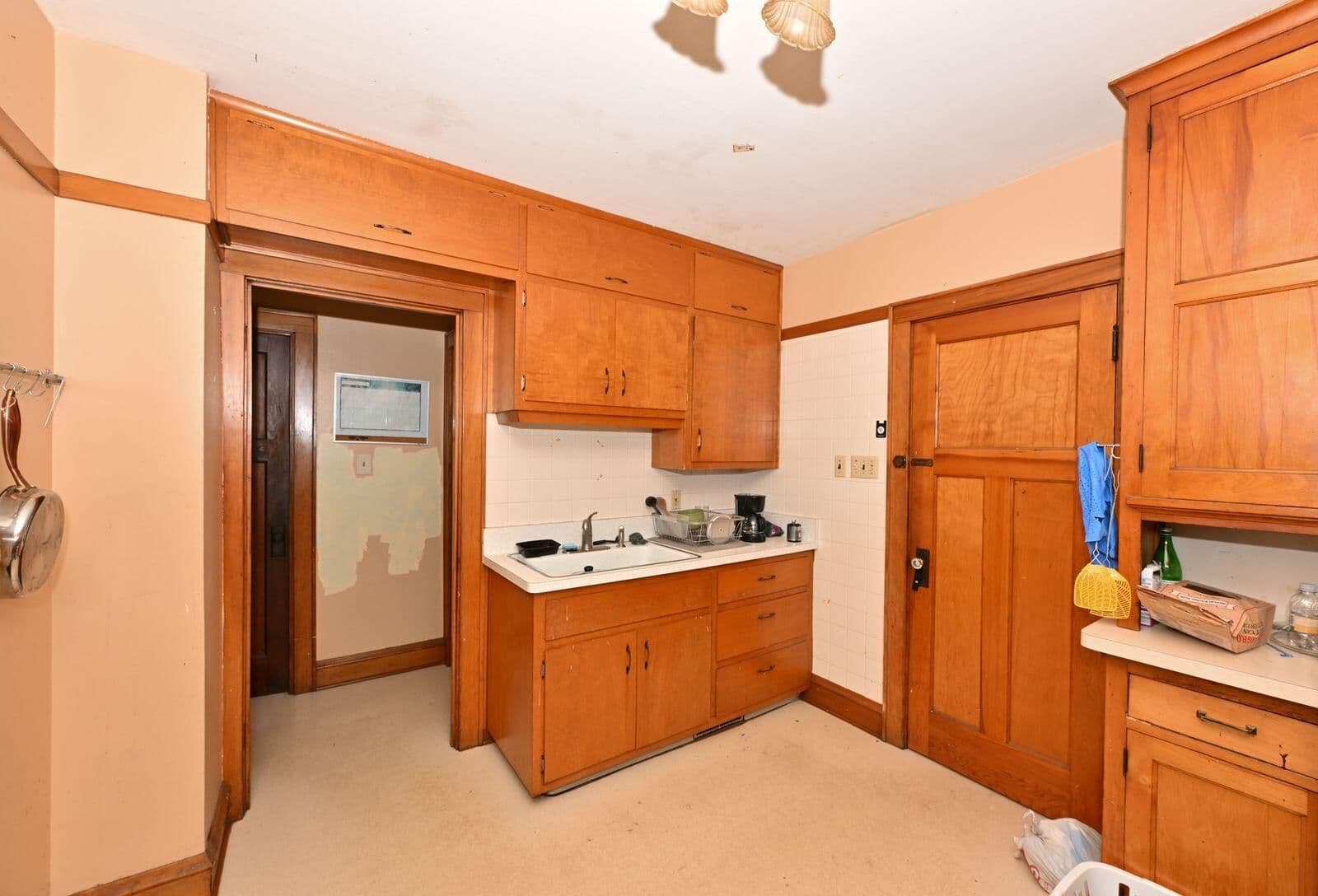 Photo 4 of 1010 58th