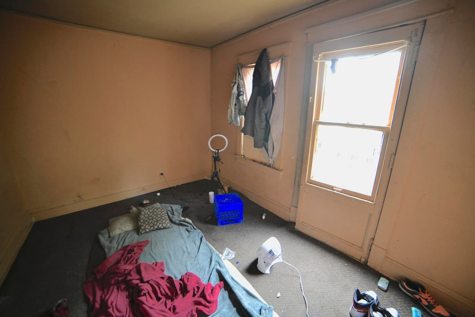 1216 Chambers