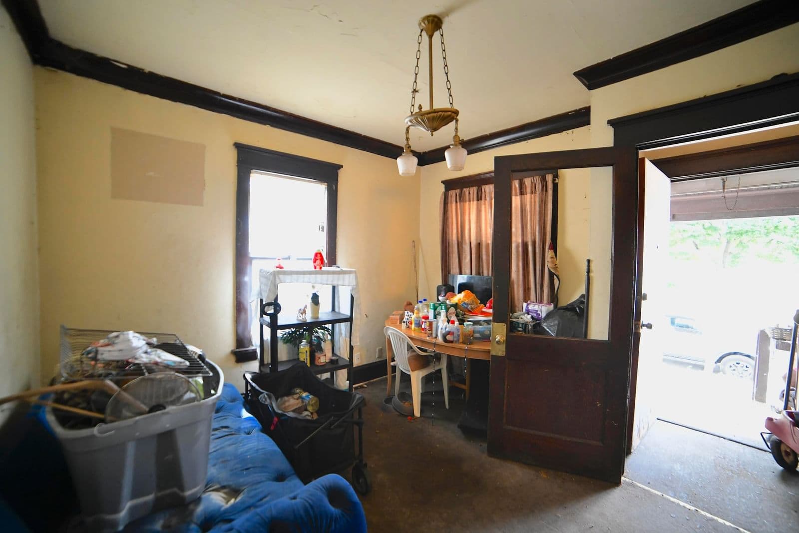 1216 Chambers