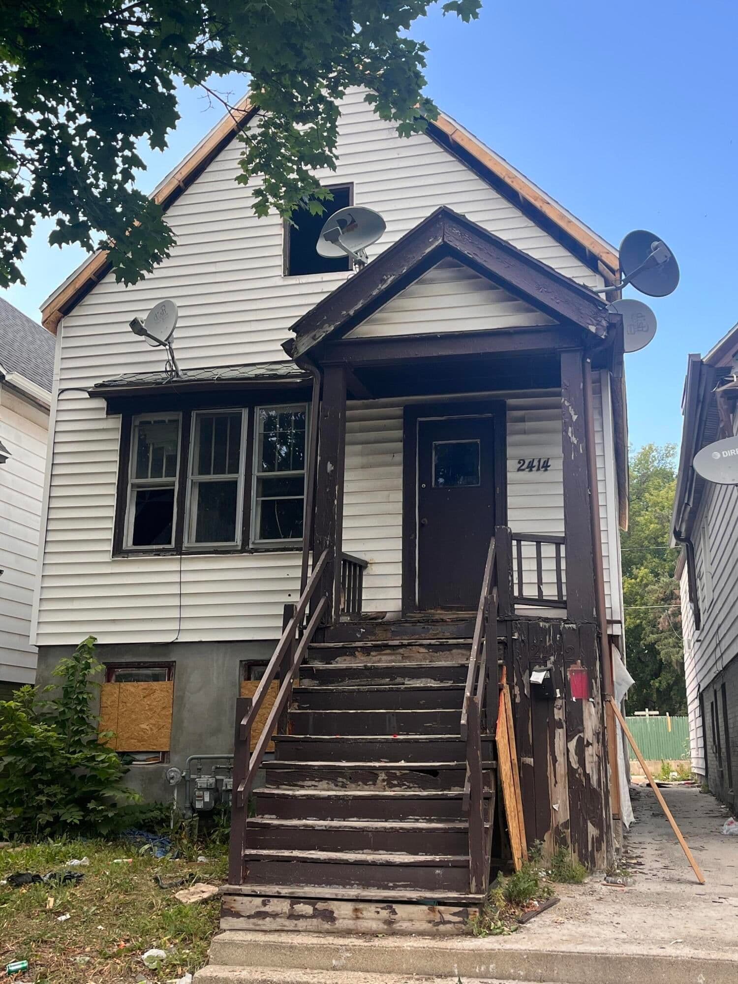 2412 Maple